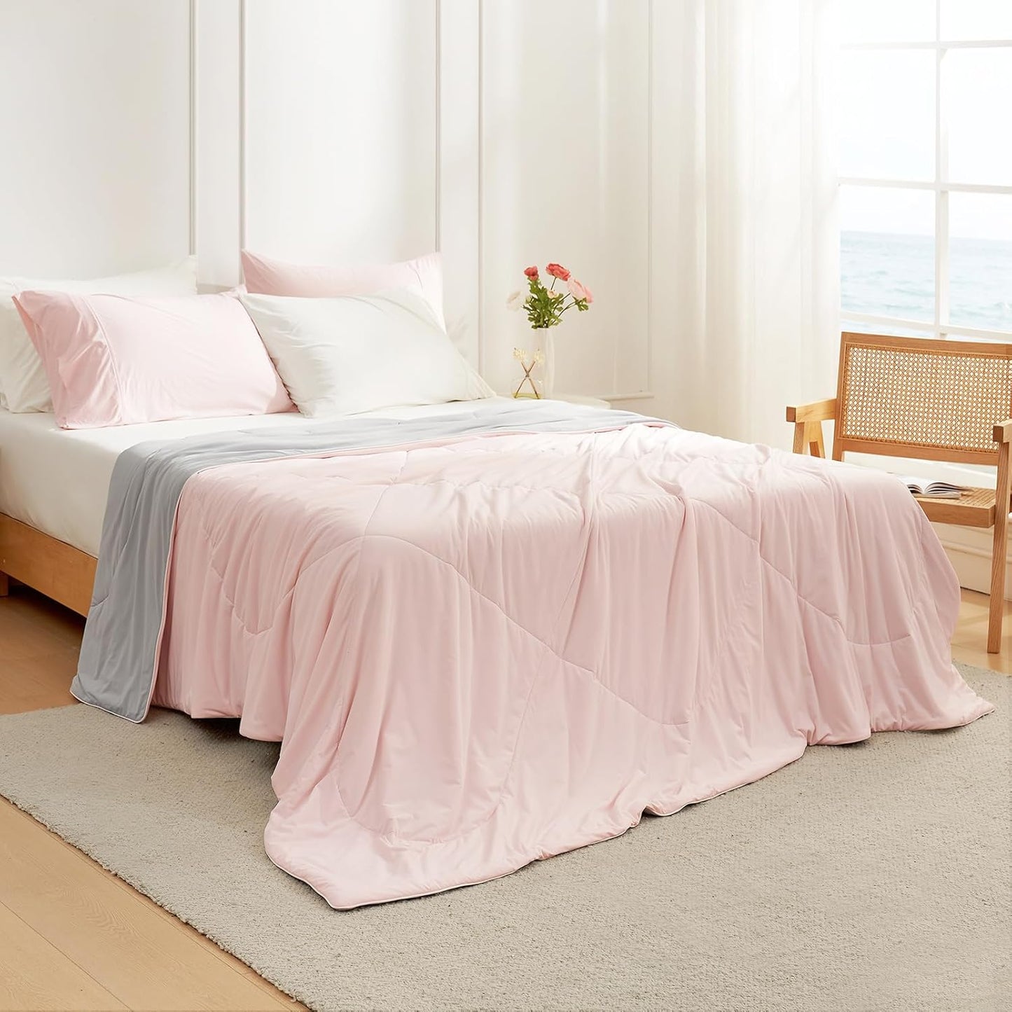 Cozy Bliss Cooling Comforter Queen Size, Cooling Blankets for Hot Sleepers and Night Sweats, Pink Gray Summer Comforter for Queen Size Bed, Breathable Soft Lightweight Silk Smooth