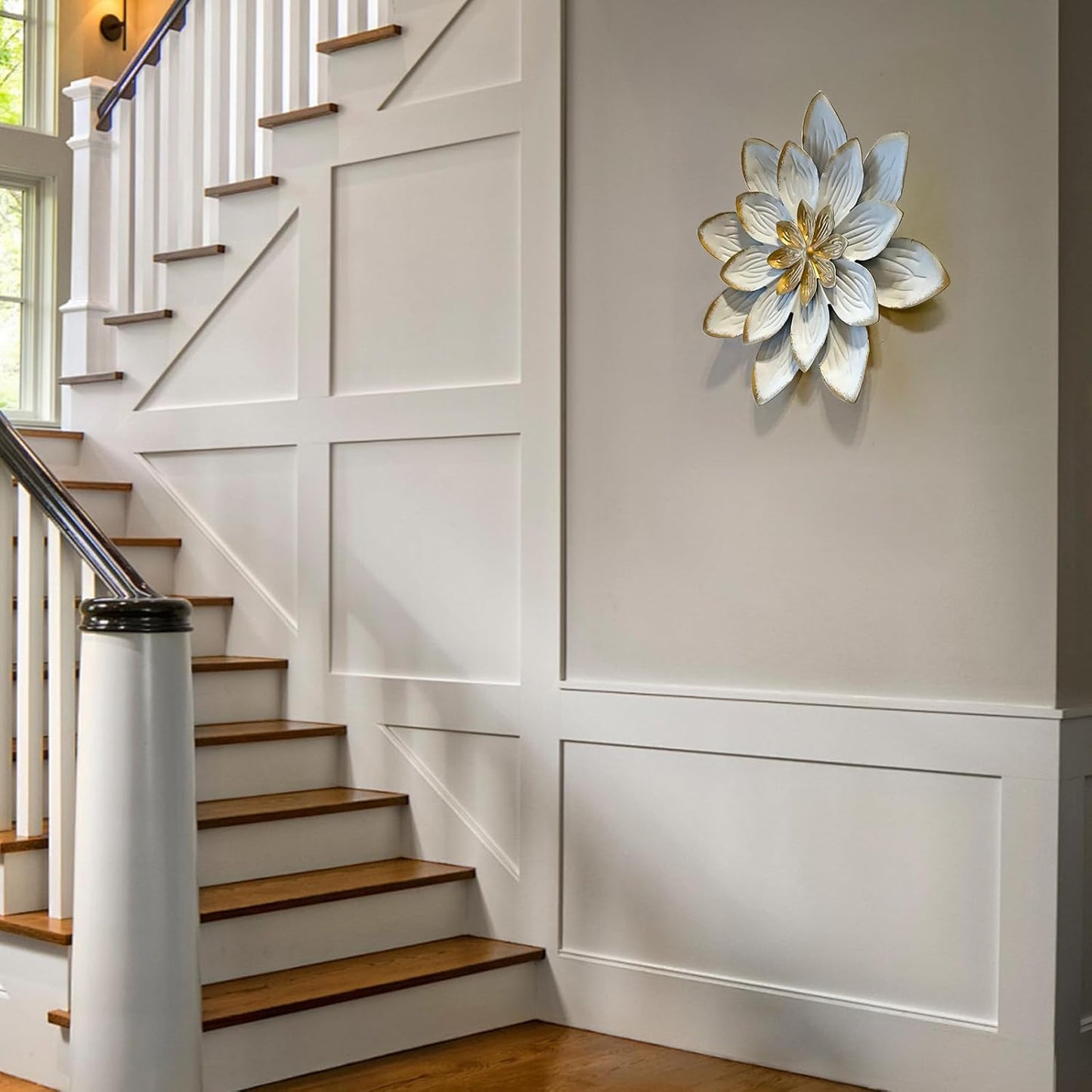 LIFFY 9.2“ White and Gold Metal Flower Wall Art, Modern Rustic Floral Decor for Indoor Living Room Bedroom Office Outdoor Garden Patio Yard