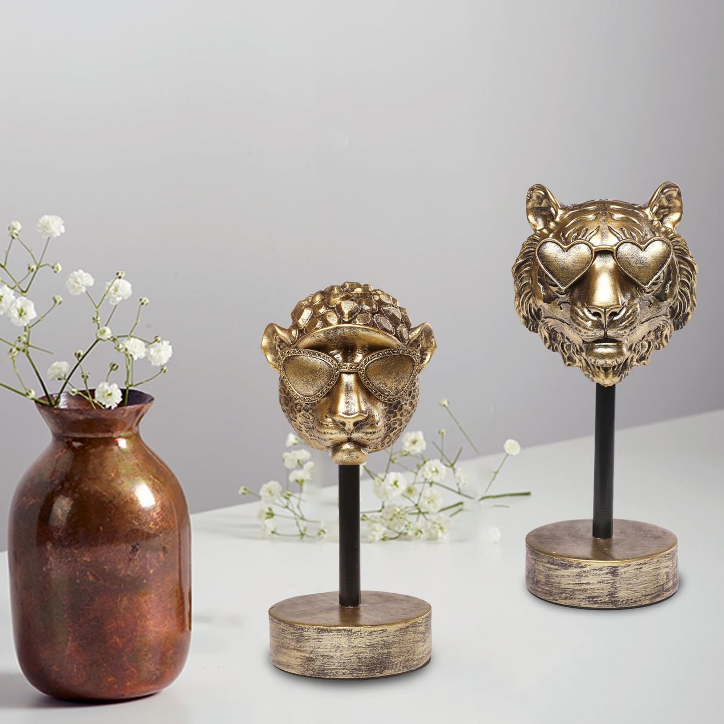 Handcrafted Resin Sculpture (Leopard)- Statue Decoration Modern Home Decor Accent, Trending Living Room & Office Decor, Elegant Tabletop & Shelf Decor for Desk, Bookshelf, Nightstand