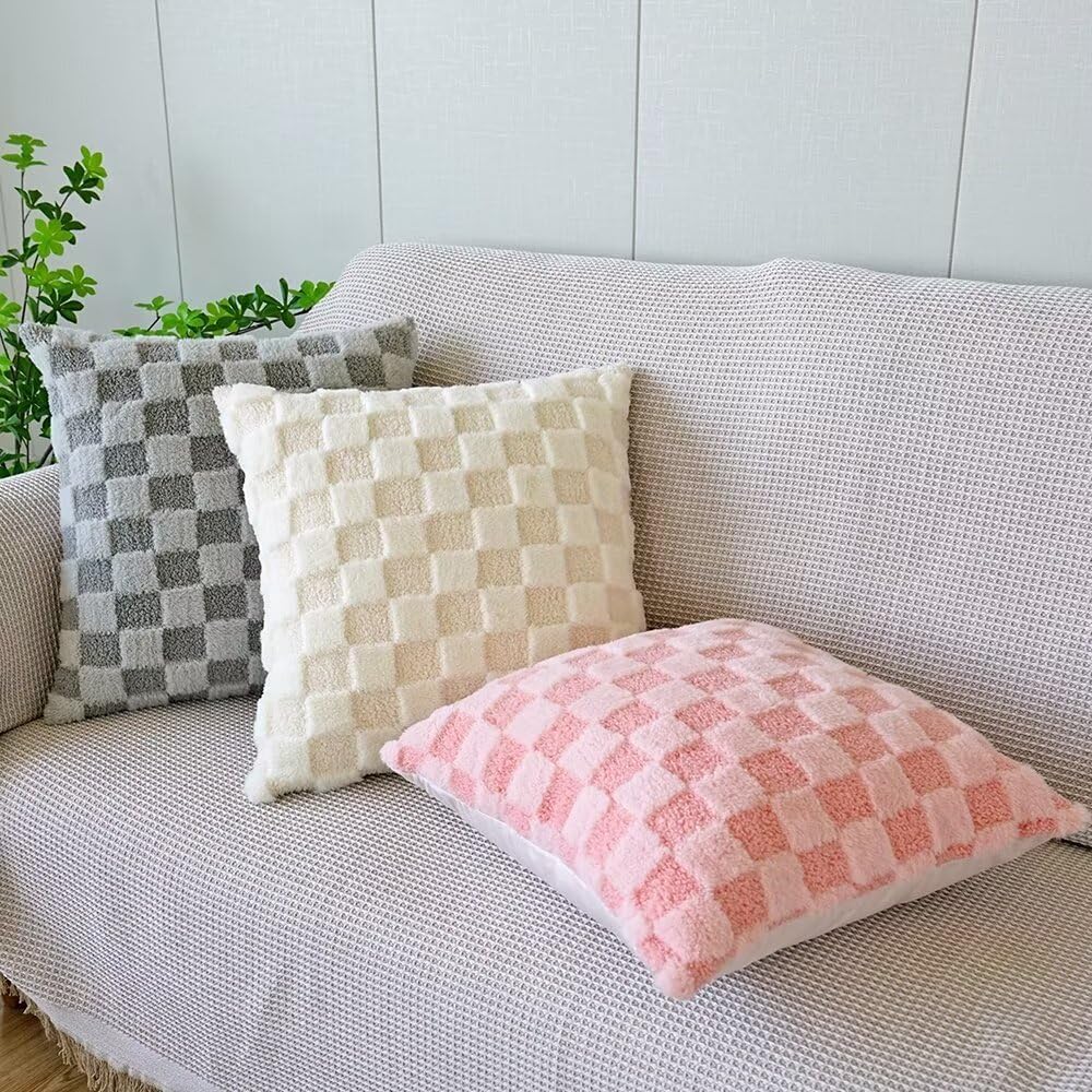 Faux Fur Plush Decorative Throw Pillow Covers 18x18 Square Checkered Soft Faux Fur Pillow Covers for Couch Christmas Set of 2 Pink-Z x2