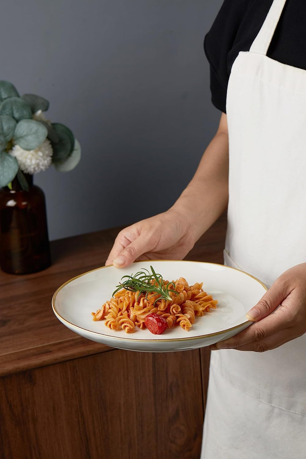 famiware Dinner Plates Set of 6, 10.25 inch Pasta Plate, Ocean Round Stoneware Dessert Plates Dish Set for Kitchen Microwave Dishwasher Safe, Scratch Resistant, Vanilla White