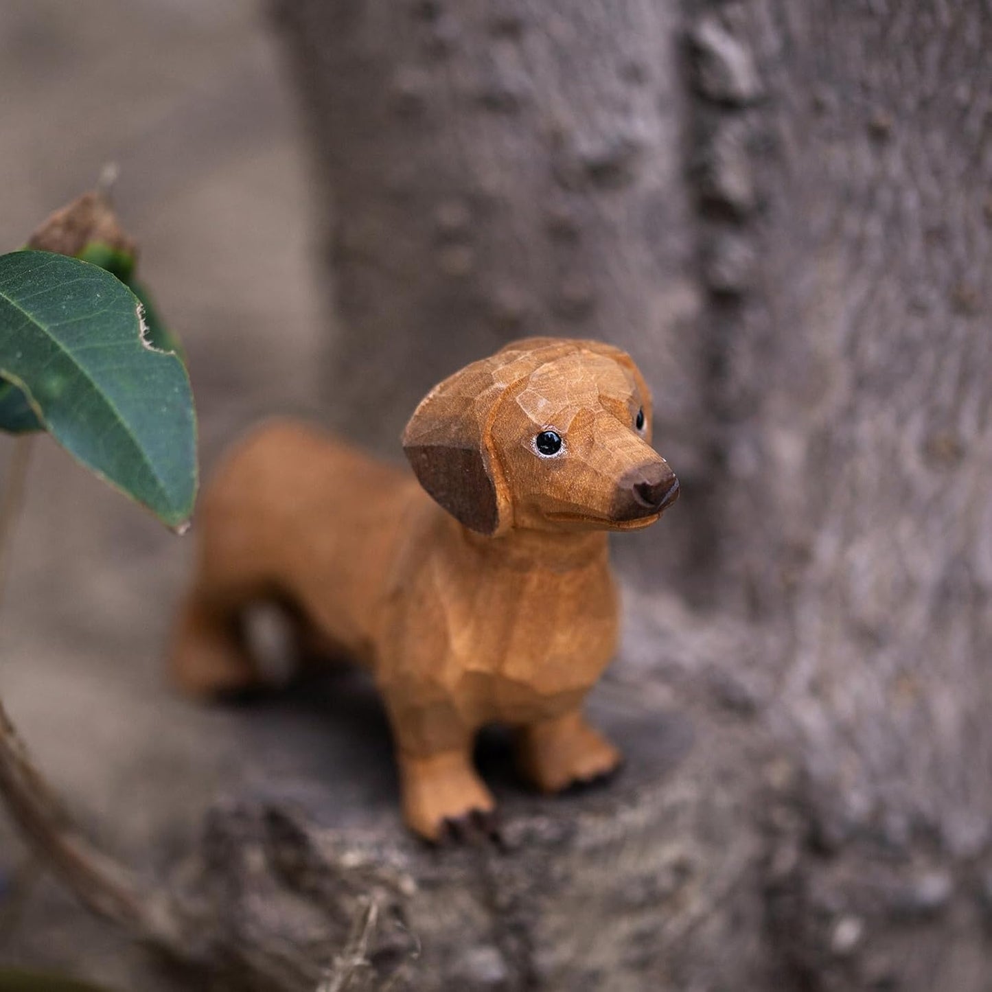 Mini Wooden Dachshund Figurine, 1.6" Hand-Carved Dog Statue, Wiener Dog Collectible for Animal Lovers, Rustic Shelf Decor with Gift Box for Birthday or Holiday