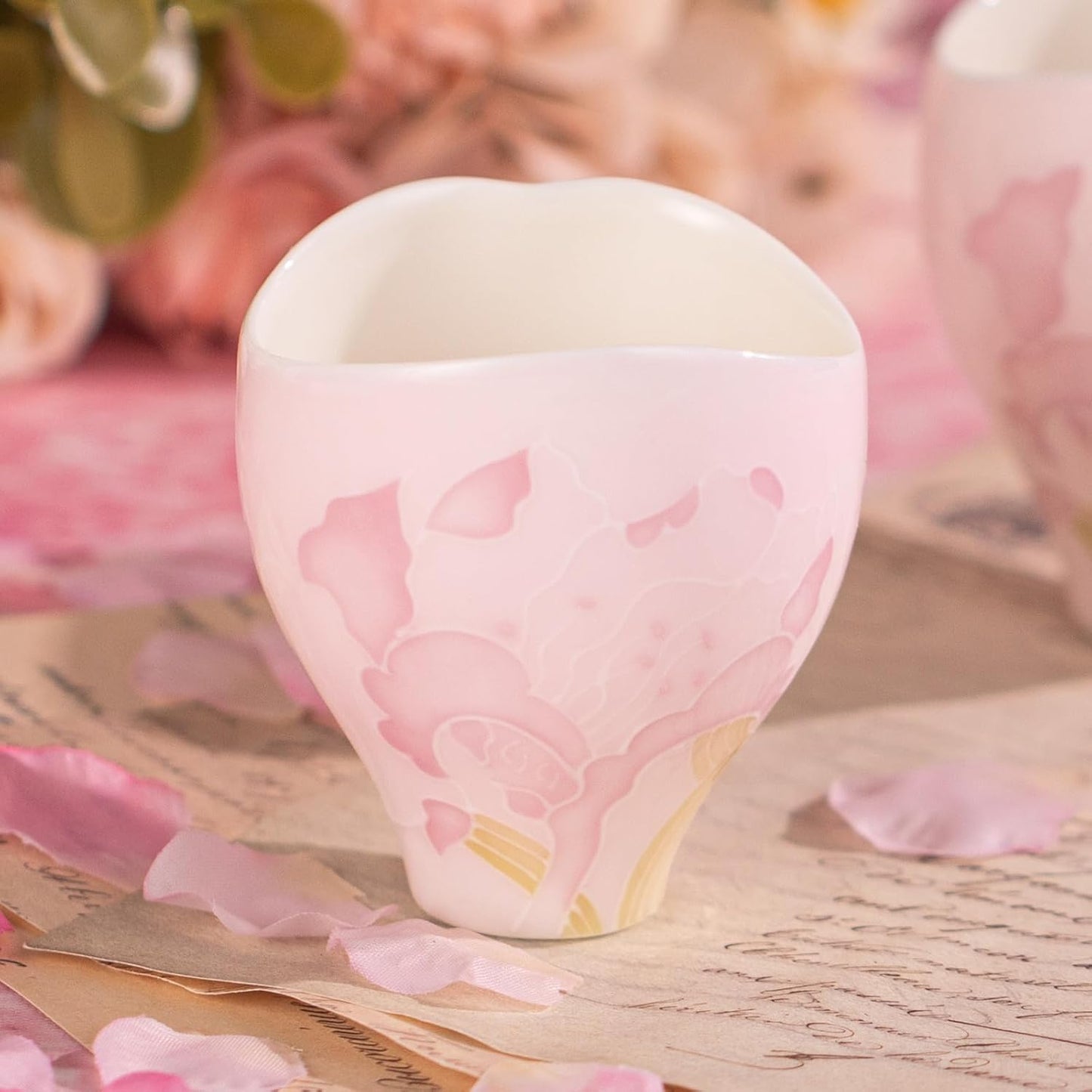 KAMMAK Ceramic Tea Cups Small, Cute Vintage Coffee Cup Set of 2, Porcelain Teacups Espresso Mug, 2.9oz Hand Painted Chinese Afternoon Tea Party Mugs, Birthday Gift for Women Men, Man Yan Arita