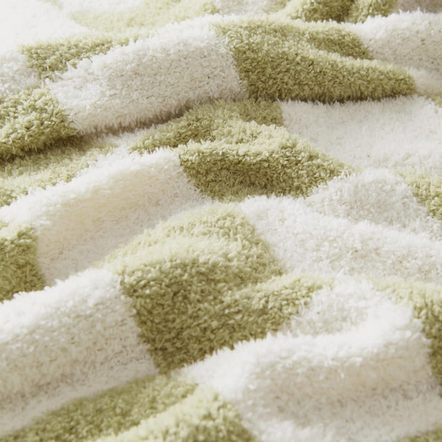 CozeCube Super Soft Fullfy Microfiber Reversible Knitted Blankets, Warm Cozy Fuzzy Plush Throw, Sage Green and White Checkered Throw Blanket for Couch Bed Sofa, 60" x 80"
