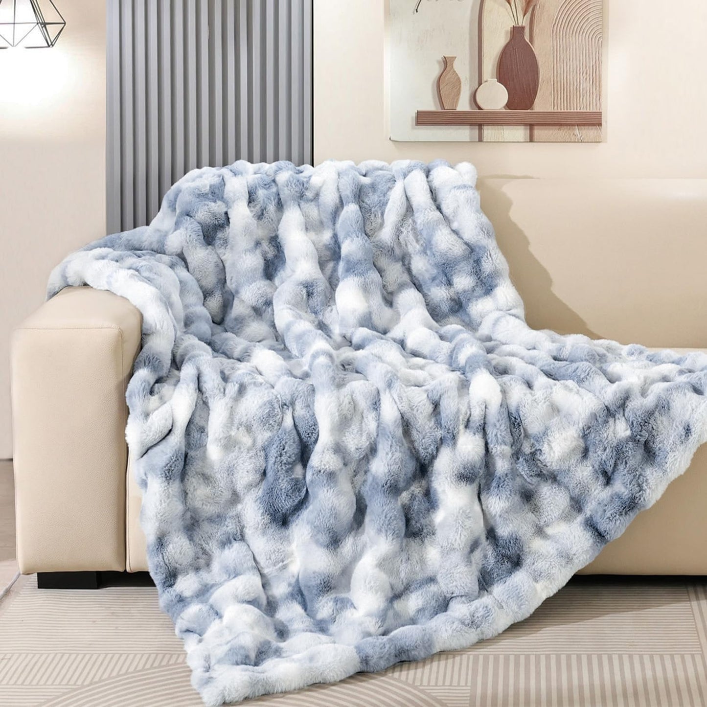 Latepis Faux Fur Fluffy Blanket for Couch, Super Soft Luxury Faux Fur Bubble Plush Thick Warm Cozy Fuzzy Twin Blanket for All Seasons, 60” x 80”, Tie-dye Blue, 860GSM