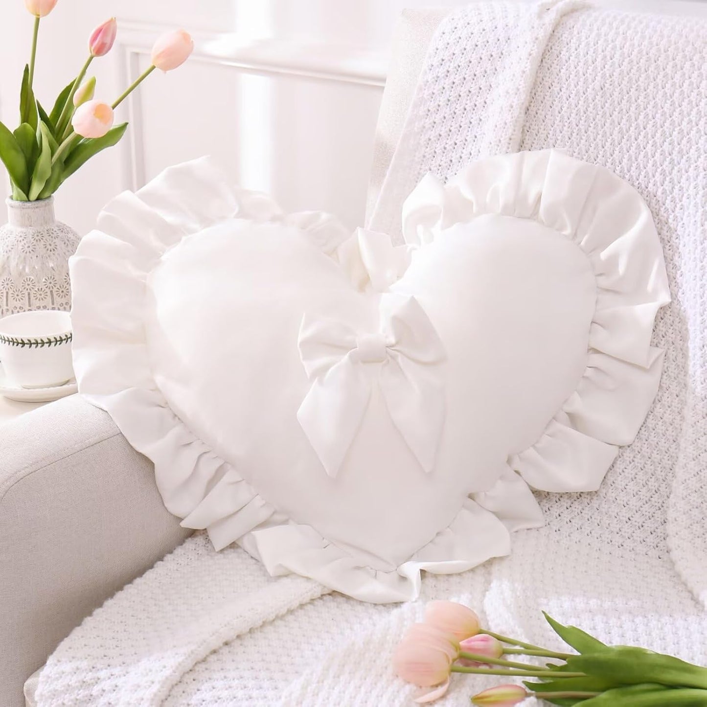 Heart Shaped Throw Pillows 20×16 Inches Satin Heart Pillows Plush Throw Pillow Home Decoration Soft Floor Cushion Pillow for Bed Bay Window Car White