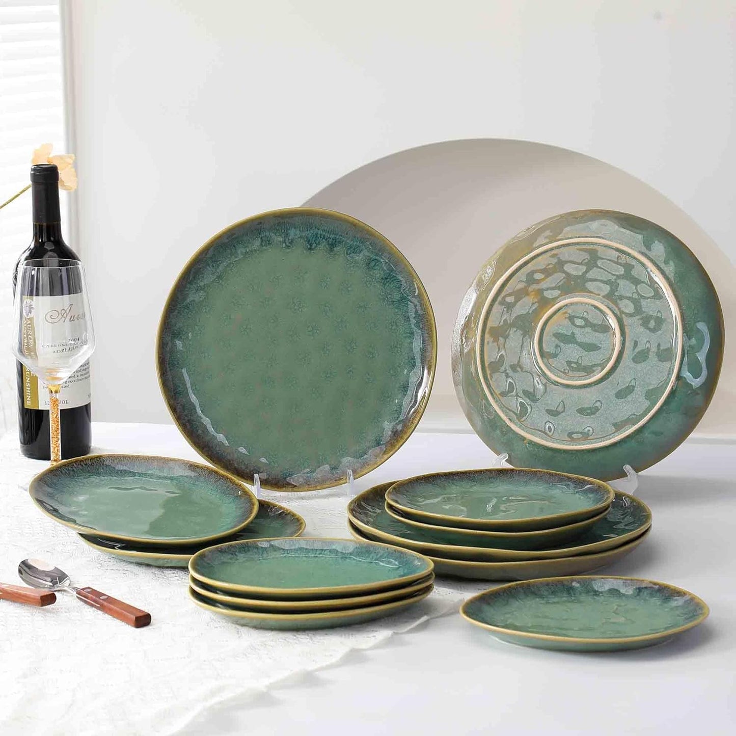 Henten Home Ceramic Dinner Plate Set, 11 Inch Porcelain Pizza, Pasta, Salad Plates, Irregular Shape Steak Plates Set of 4, Stoneware Serving Dishes for Kitchen (Green)