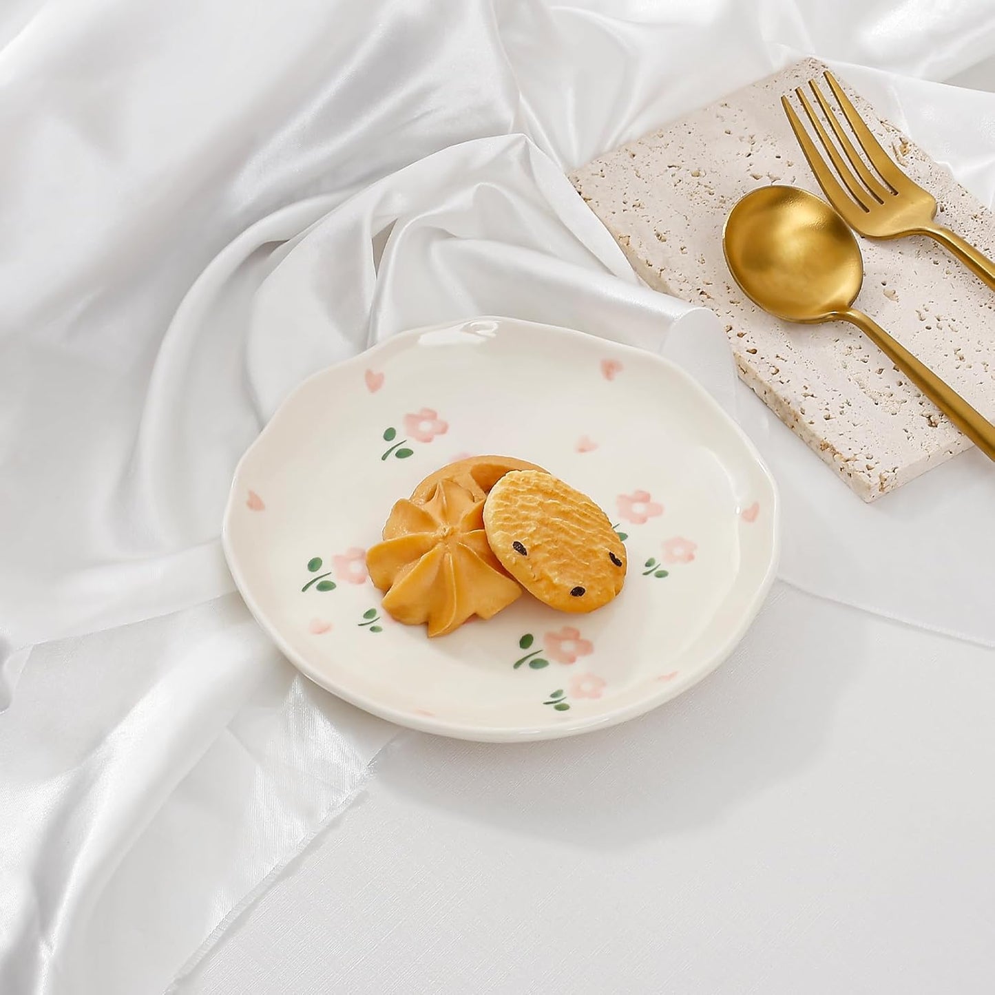 Koythin Ceramic Dessert Plates, Cute Fruits Dinner Plate, Printed Flowers Dinnerware for Office and Home, Kitchen Plates for Desserts (Double Flowers Blossoming)