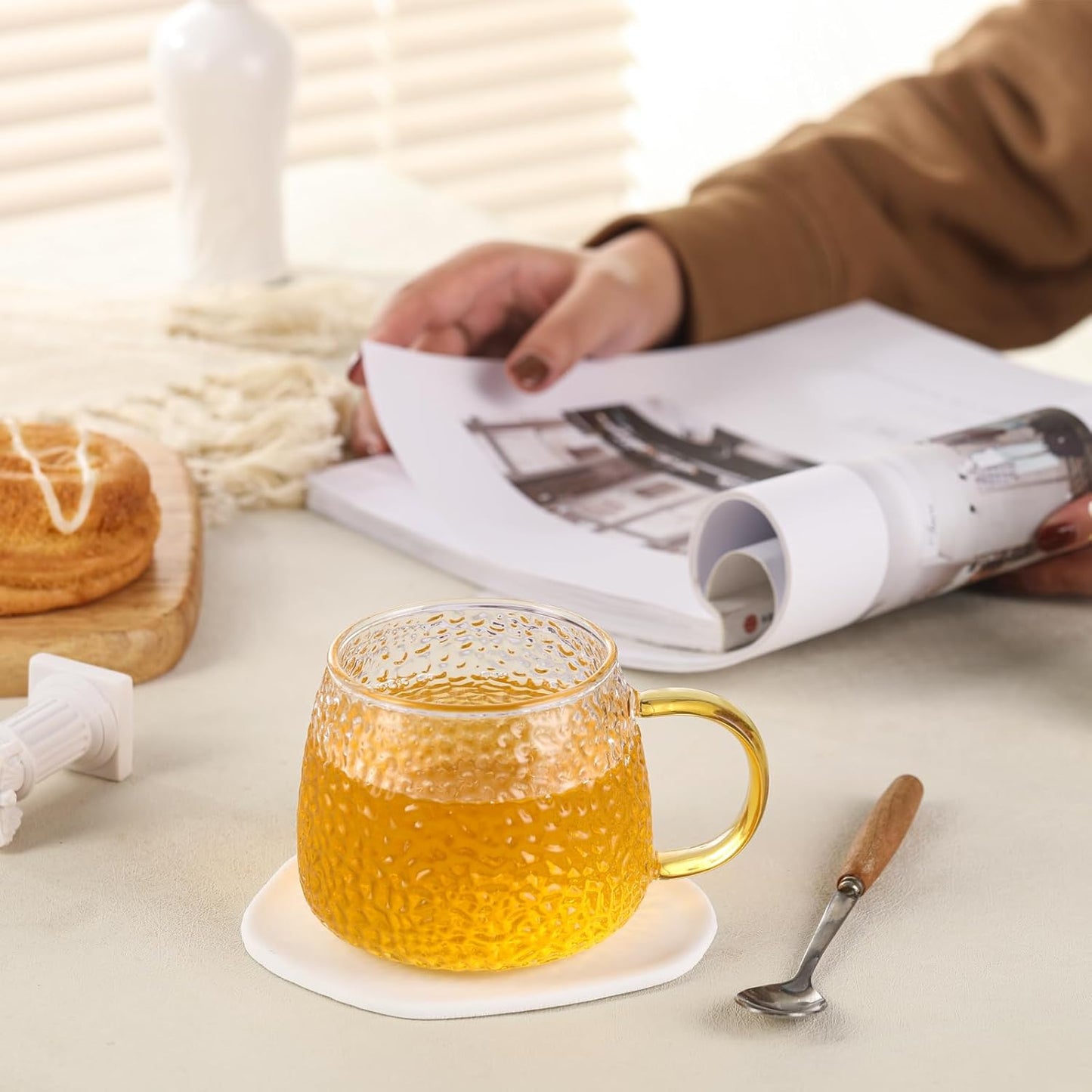 Glass Tea Cups with Colorful Handle Set of 4, Clear Borosilicate Glass Teacups with Hammer Pattern, Large Coffee Mugs for Espresso Cappuccino Latte Juice, 16OZ/480ML