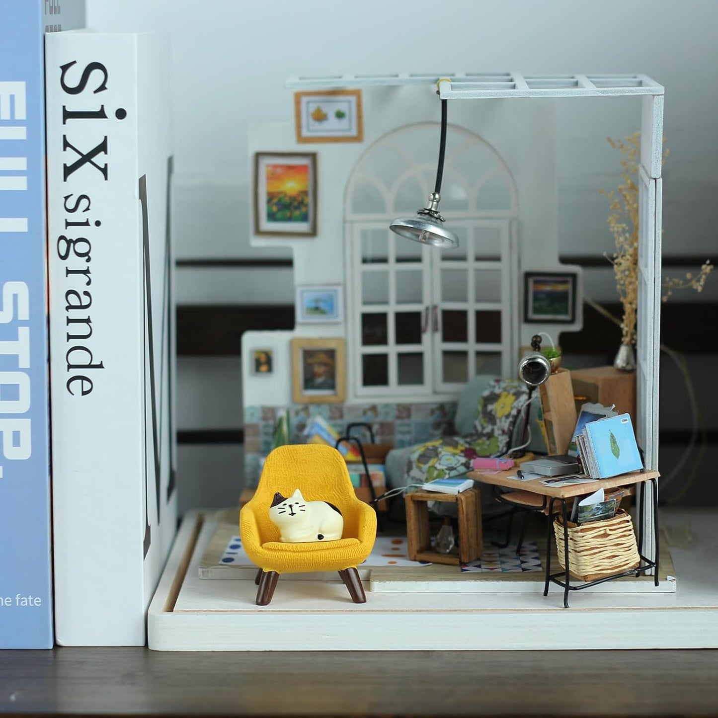 Cute Mini Cat Figurine with Small Sofa Resin Cat Figure for Office Home Decor - Cute Cat Gift for Cat Lovers (Yellow Sofa)