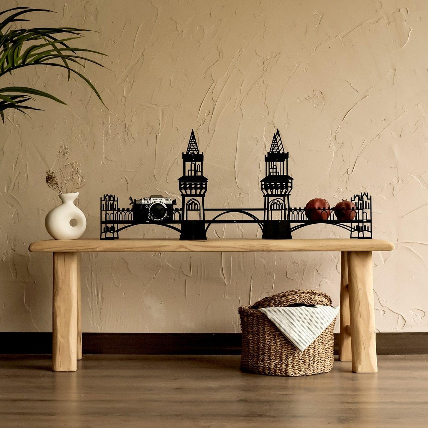 Metal Bridge Shelf – Iron Floating Shelf for Wall or Desk Use – Decorative Storage Rack for Books, Plants & Home Decor – Wall-Mounted or Tabletop Display (Berlin Black)