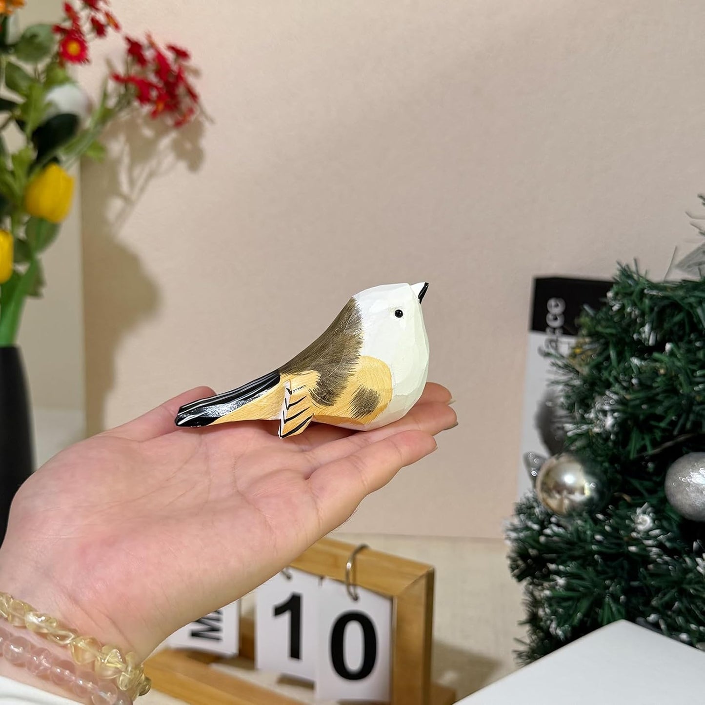 LWINGFLYER Hand-Carved Wooden Bird Figurines for Christmas Decoration, Artificial Bird Statue,Gift for Bird Lovers, Carved Small Animal Ornament Christmas Home Decor