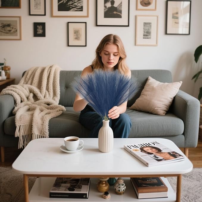 30 Pcs Royal Blue Faux Pampas Grass, 17 Inches Artificial Pampas Grass Bulk, Short Fluffy Faux Pompas for Vase Filler, Home Boho, Wedding Anniversaries, Baby Shower Decoration