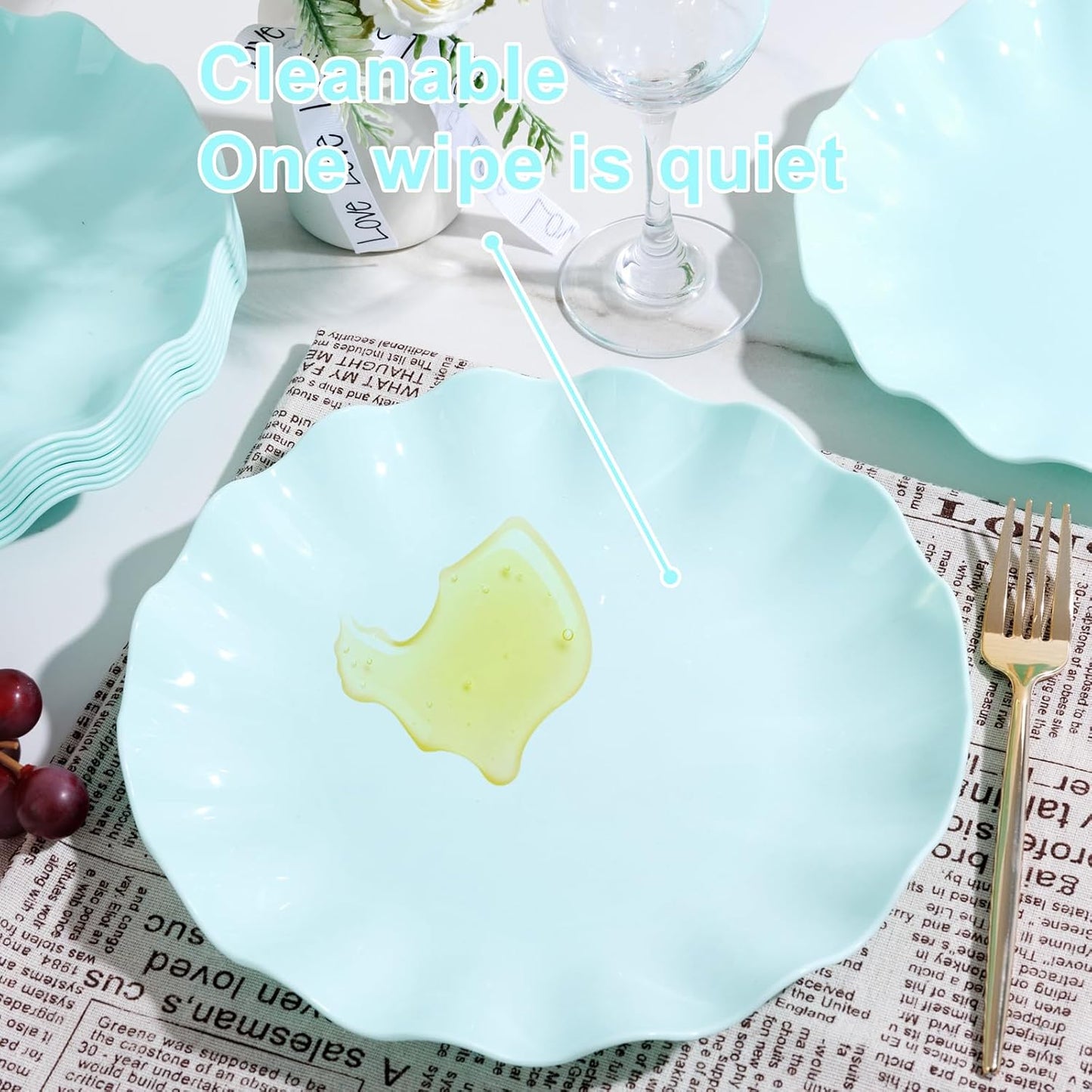 LIYH 20 Pcs 10 Inch Ice Blue Plastic Plates Reusable - Unbreakable Light Blue Scalloped Plastic Outdoor Plates Dishwasher Safe for Party