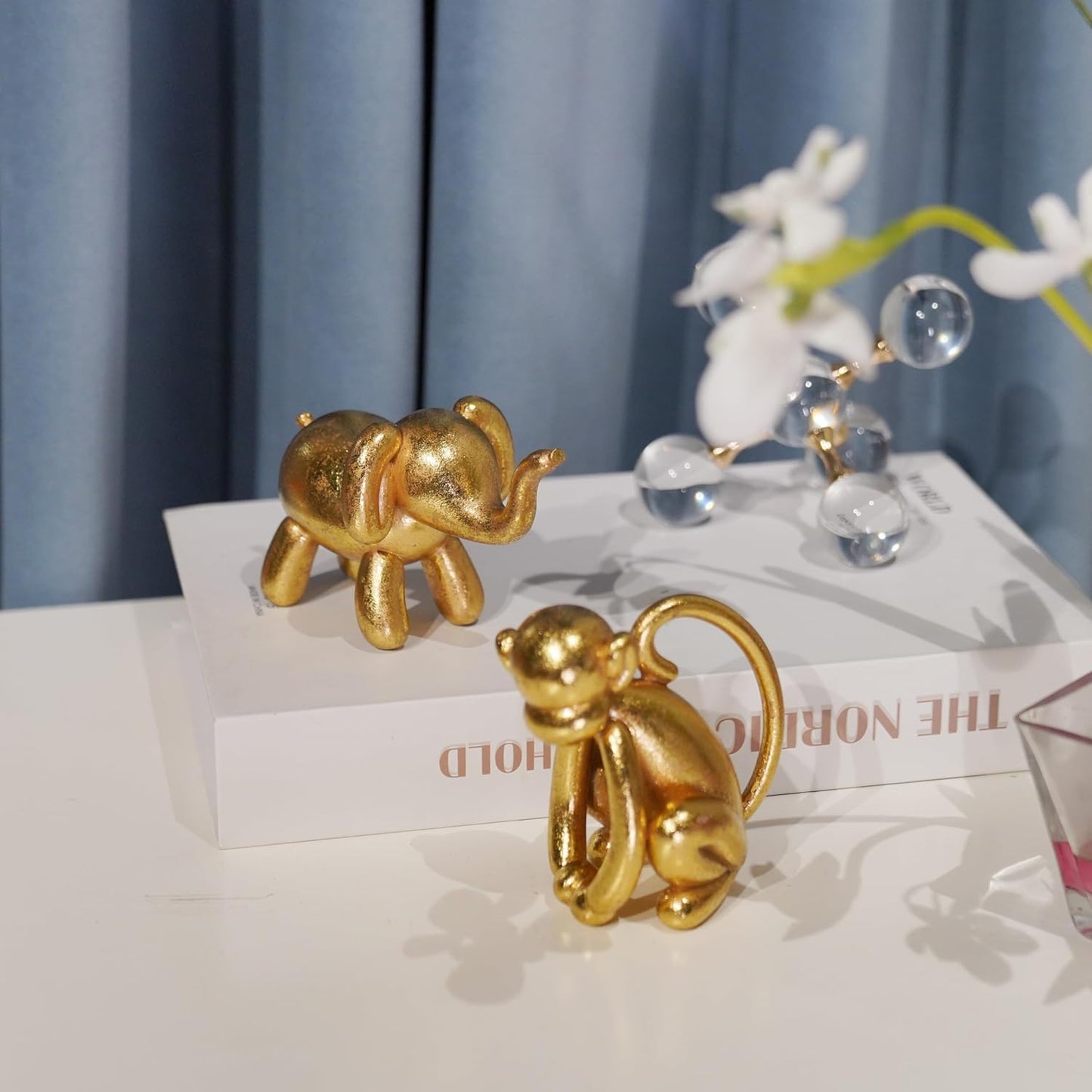 Guichifun Elephant Statue Home Decor Accents - Resin Cute Gold Balloon Elephant Figurines for Shelf Bookshelf TV Stand Modern Décor Bedroom Office Decorations Animal Gift 4.5 x 2.25 x 2.5 Inch