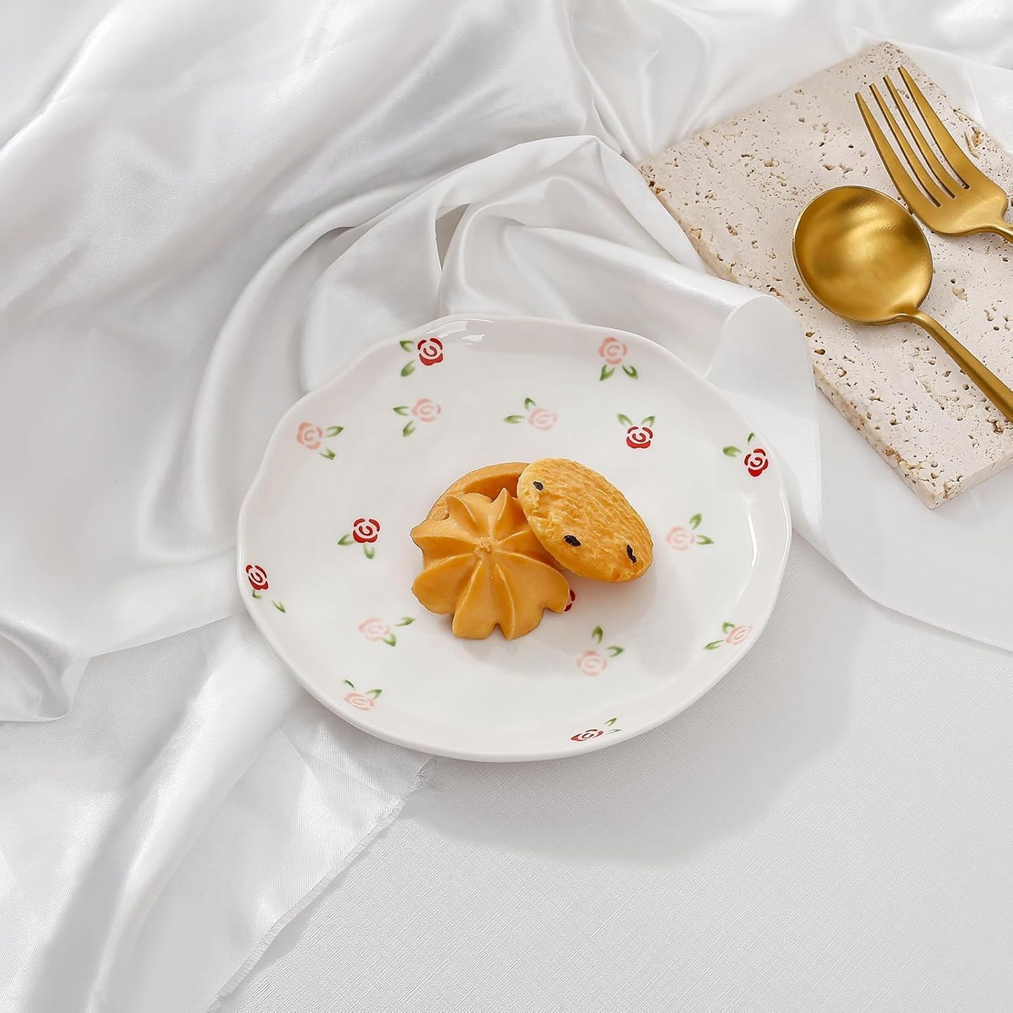 Koythin Ceramic Dessert Plates, Cute Fruits Dinner Plate, Printed Flowers Dinnerware for Office and Home, Kitchen Plates for Desserts (Red Rose Fragmented Flowers)