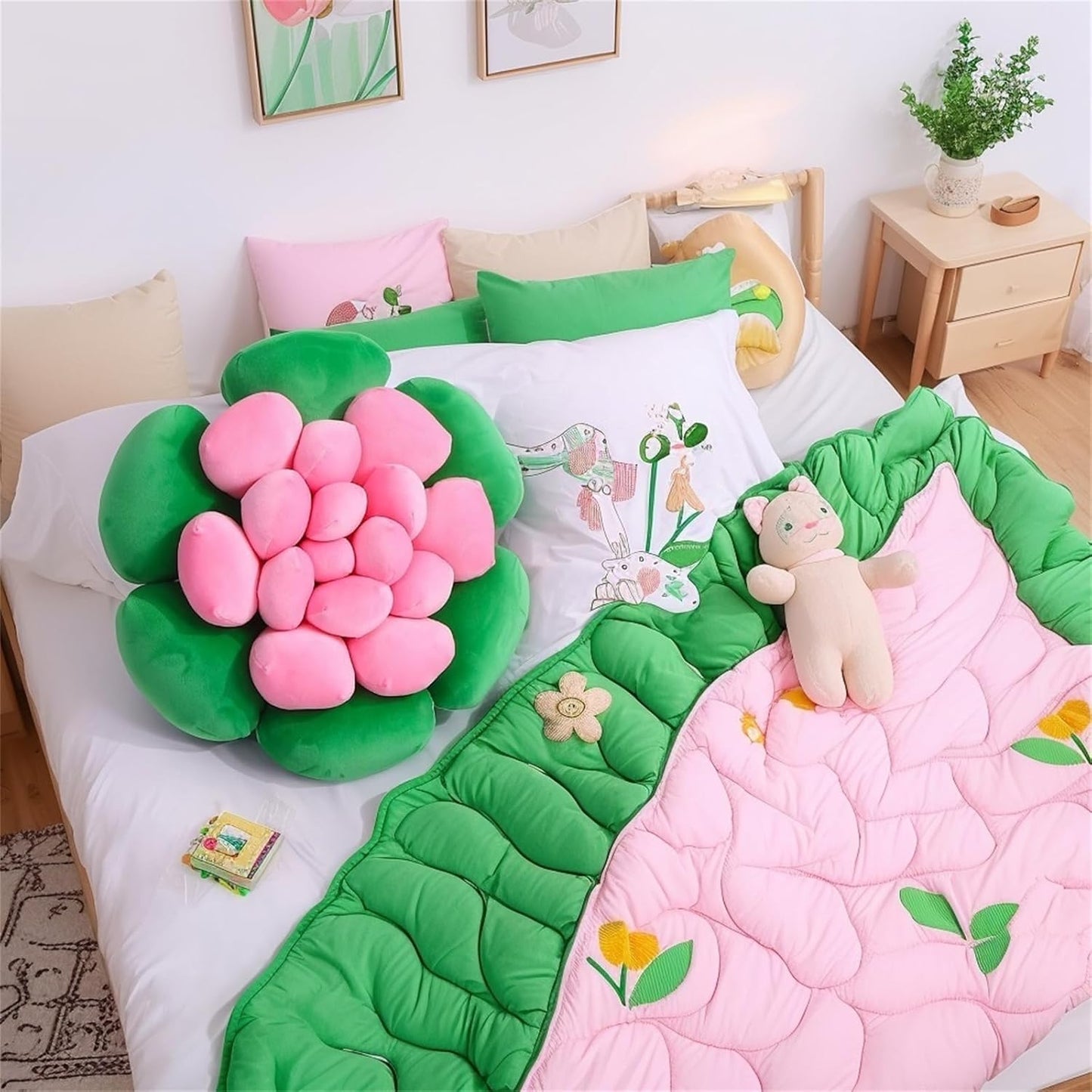 Fleshy Greenery Plush Cushion – Hand-Stitched 3D Flower Throw, Botanical-Shaped Accent for Bedroom, Living Room, and Home Décor, 40cm/15.75inch