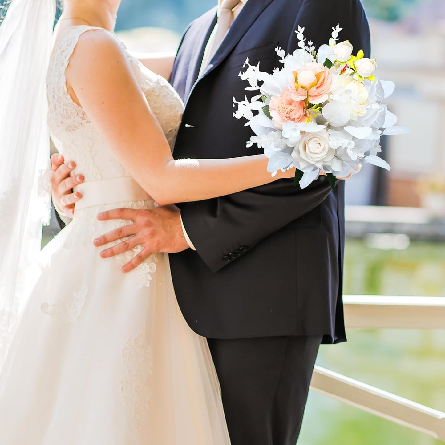 Giegxin 90 Pcs 3 Kinds Mixed Eucalyptus Leaves Stems Bulk Artificial Silver Dollar Leaves Picks Dried Eucalyptus Bundle Faux Spray for Wedding Vase Bouquet Floral Arrangement (White)