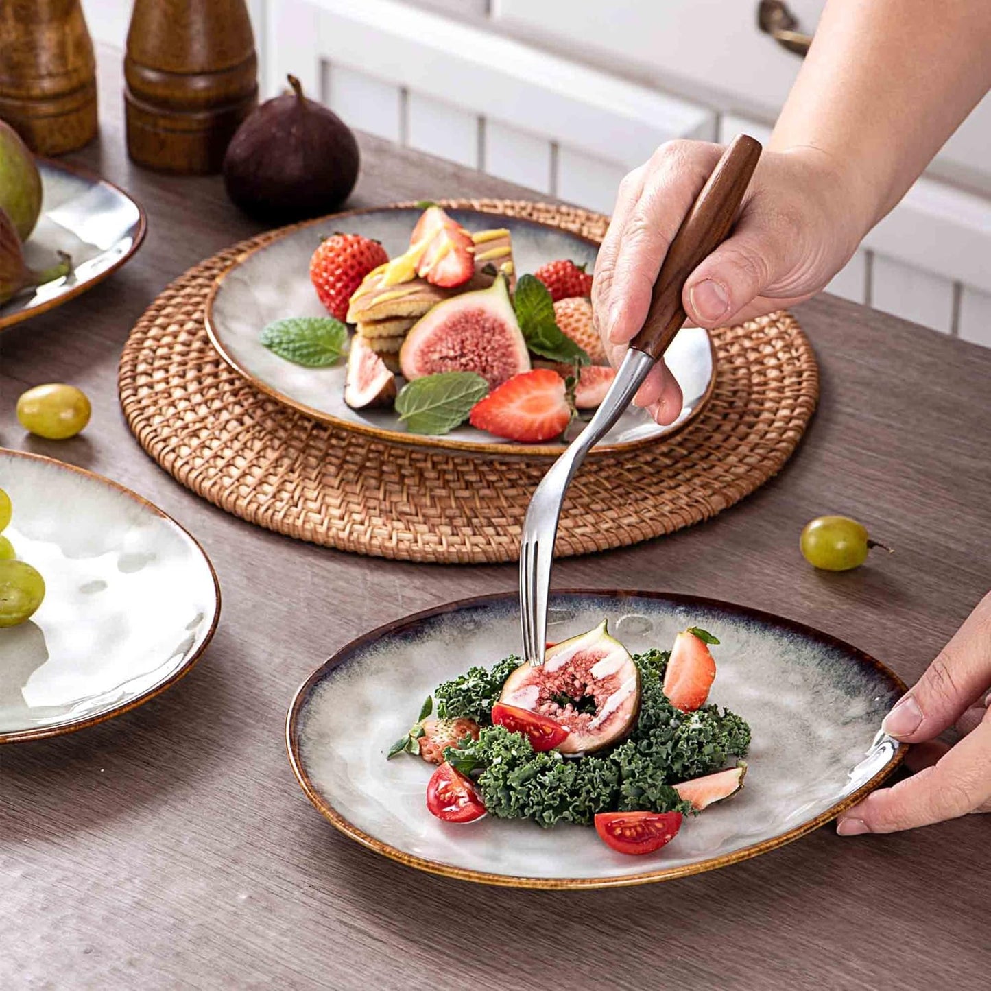 Henten Home Ceramic Appetizer Plates, 6.75 Inch Porcelain Dessert Plate, Cake, Snack Plates Set of 4, Salad Plate for Kitchen, Holiday Gifts, Dishwasher Safe (White)