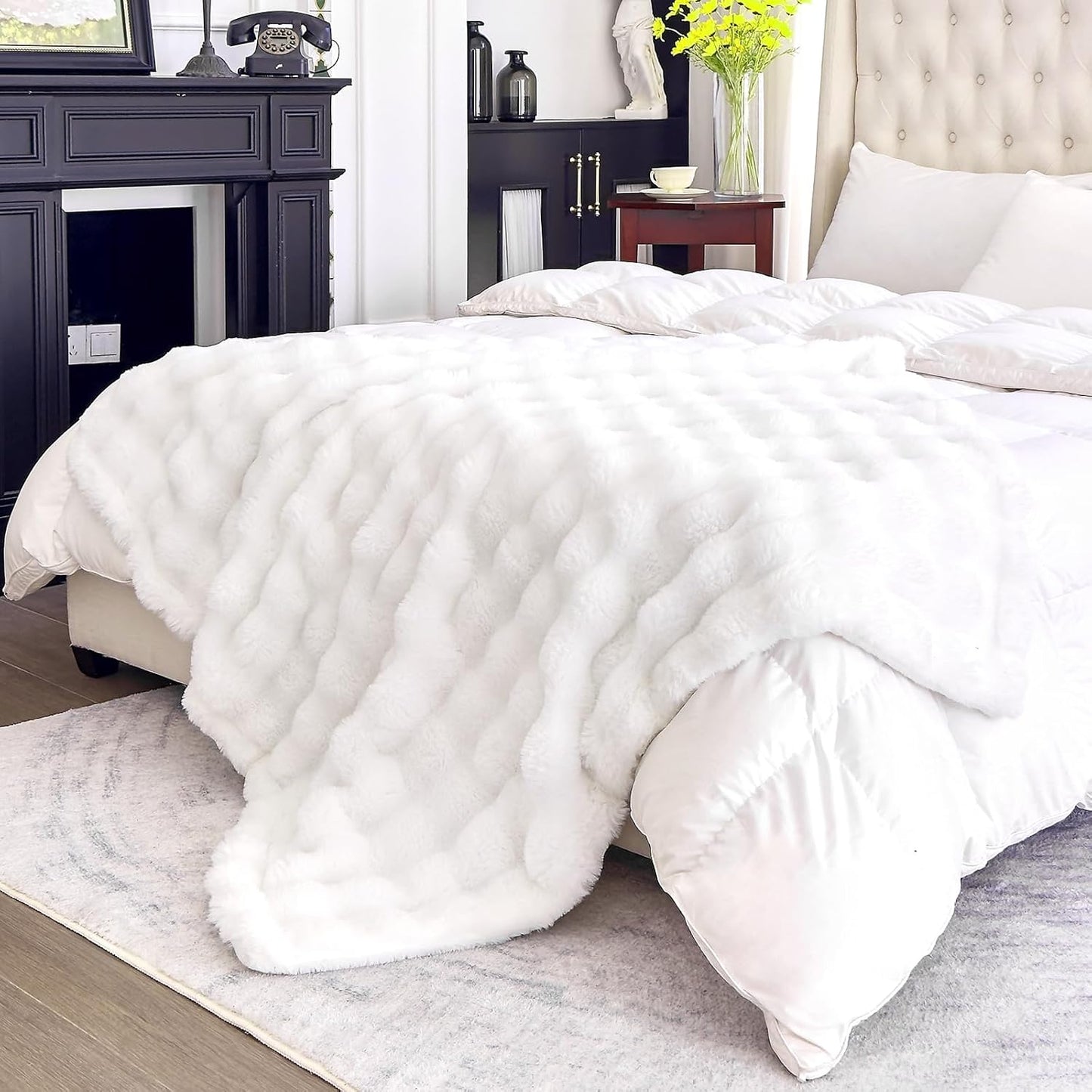 Faux Fur White Throw Blanket for Couch - Super Soft Heavy Flufyy Thick Bubble Throw Blankets for Bed Bedroom Living Room Farmhouse Sofa Chair Fall Winter Warm, 90x108 Inch