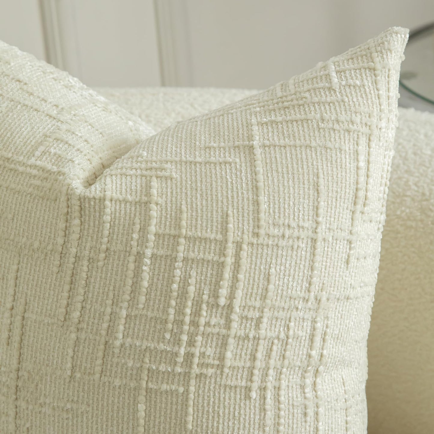 MANDIOO Pack of 2 Soft Chenille Textured Throw Pillow Covers Square Accent Solid Decorative Cushion Cover Cozy Farmhouse Pillow Case for Couch Sofa Bed Living Room 16x16 Inch Cream White