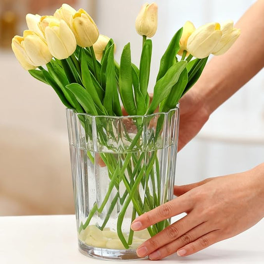 Cup-Shaped Wide Mouth Glass Vase - 7.5" Tall Transparent, Ideal for Fresh Flowers/Floating Tealights, Home Display (Living Room/Bedroom), Wedding Centerpieces & Holiday Decor