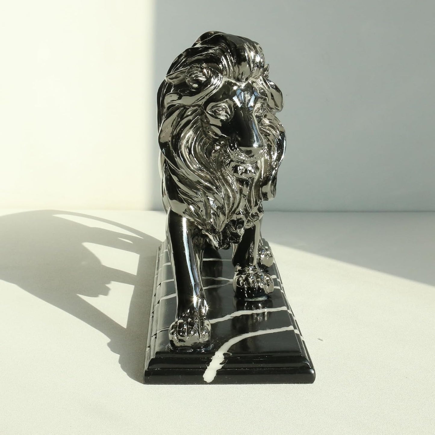 Lukitas Lion Sculpture Decor - Animal Figurine Decorative Ornament for Living Room Office, or Shelf, Collectible Gifts for Lion Lover, Resin