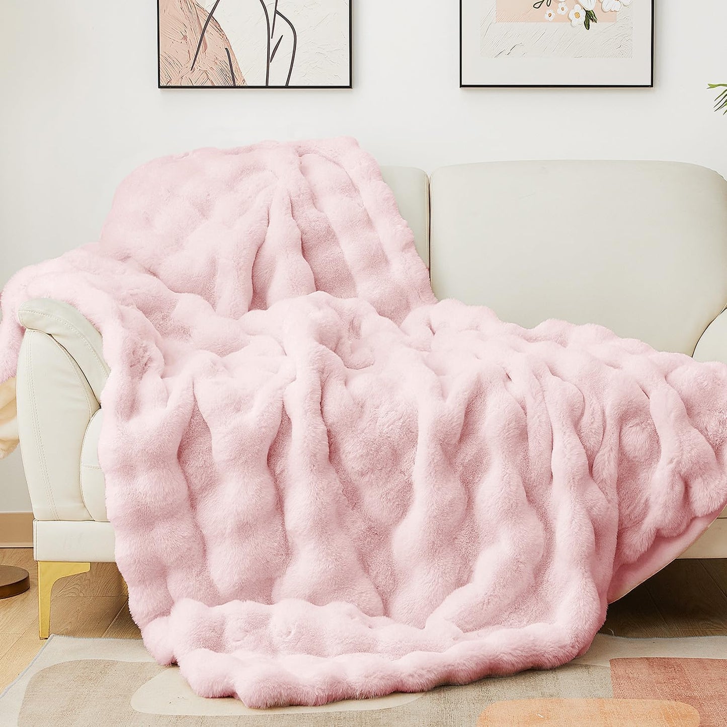 Latepis Pink Faux Fur Queen Blanket for Bed Bubble Cute Soft Warm Comforter Thick Furry Blanket for Sofa Bedroom Cozy Blankets for Women Gift Luxury Blankets for All Seasons 90''x90'', 860gsm