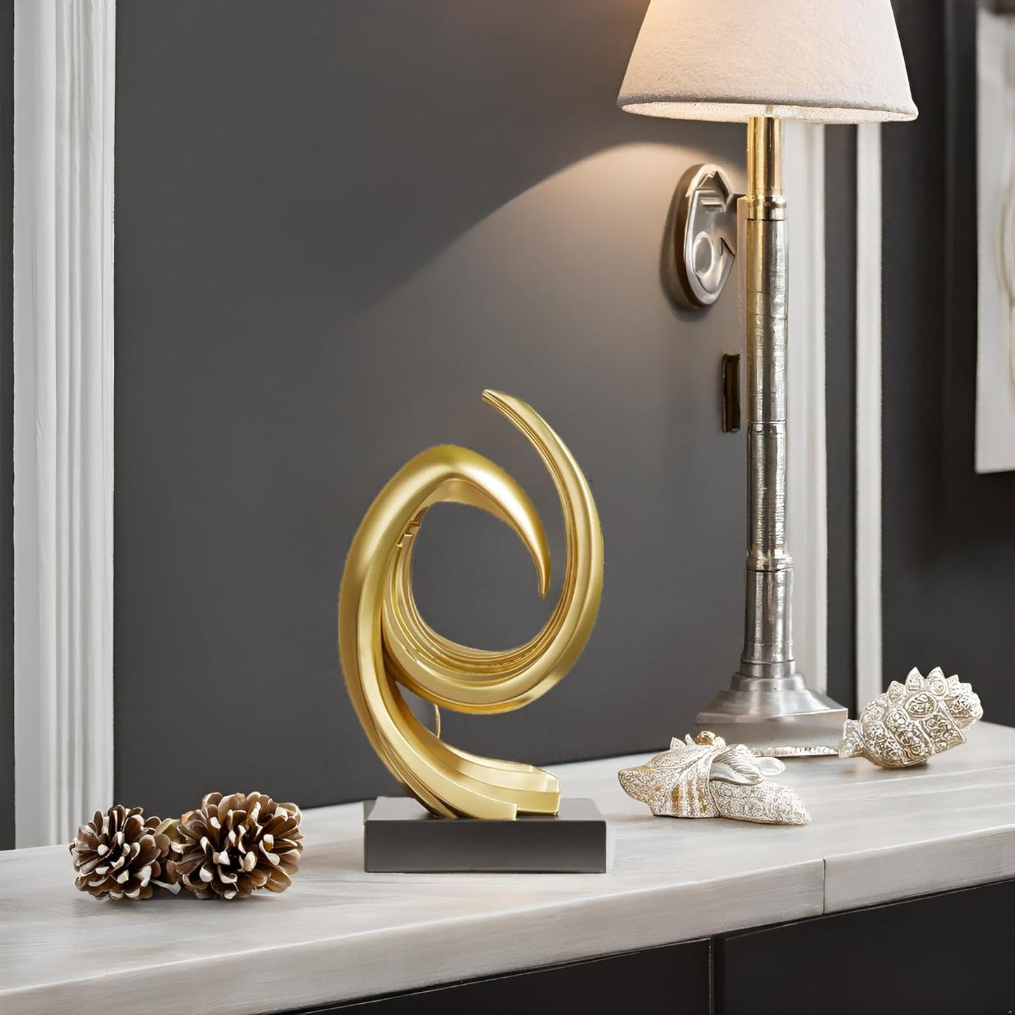 Golden Wave Resin Origami Statue Modern Abstract Home Decoration Emphasizes Abstract Office Desk Carving Table Family Bedroom Living Room Garden Office Golden Stripe Decoration (C)