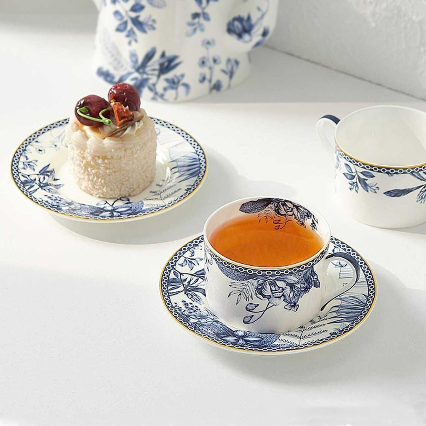 fanquare 6 oz Blue Floral Bone China Tea Cup with Saucer, Hand Print Procelain Cups for Tea Party, British Coffee Cup and Saucer