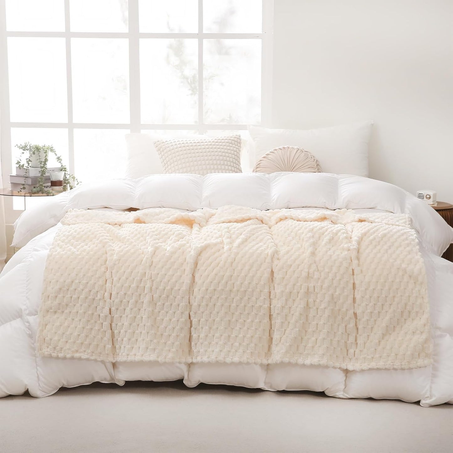 Cream White Throw Blanket 50"×60" inches Fuzzy 3D Jacquard Decorative Flannel Fleece Super Soft Plush Cozy Blanket for Couch Sofa Chair Lightweight