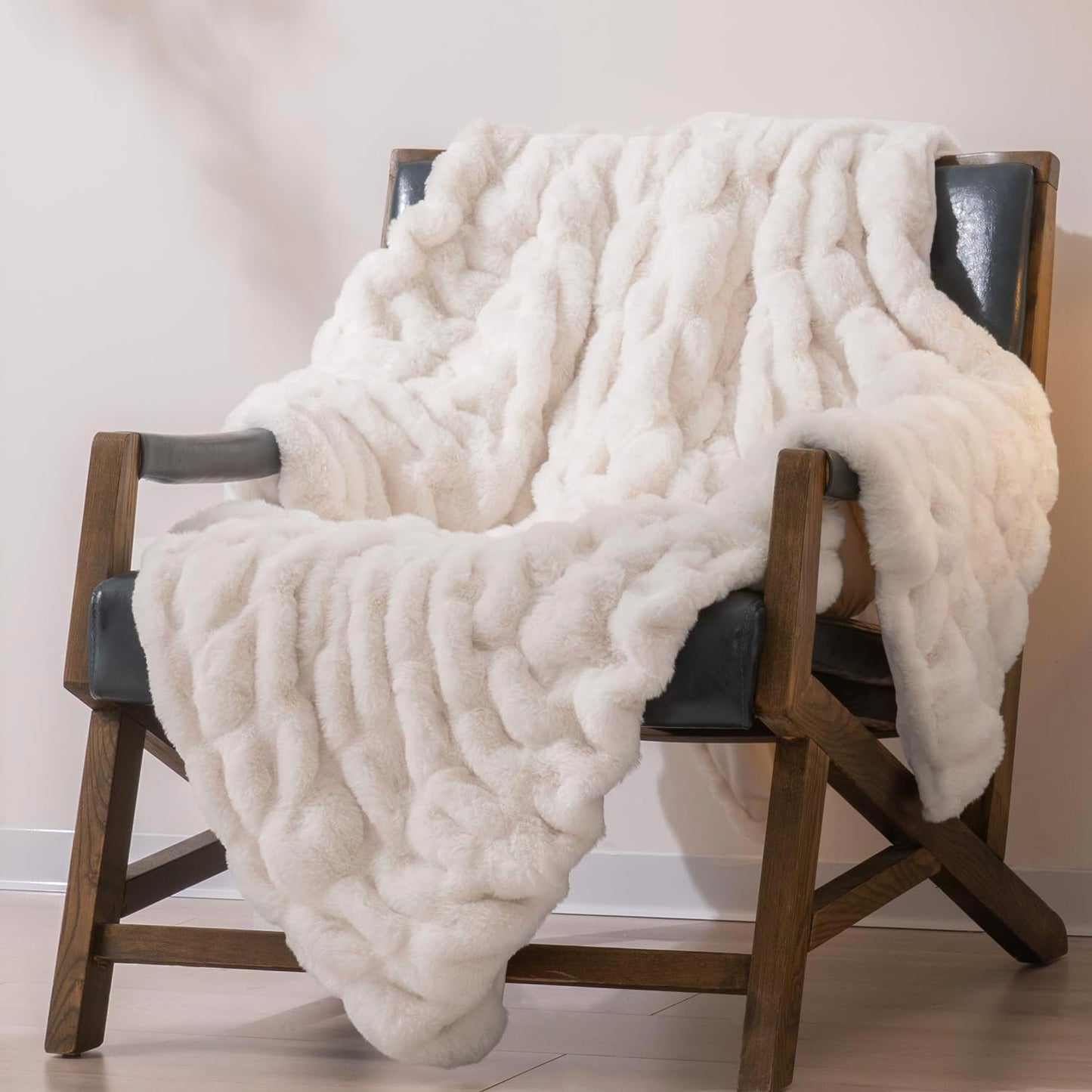 EVERGRACE Luxurious Soft Faux Rabbit Fur Throw Blanket, Cozy Fuzzy Plush Warm Throws for Couch Bed Sofa Chair Home Decor, Ruched Bubble Fluffy Blanket with Reversible Velvet, 50" x 60", Ivory White