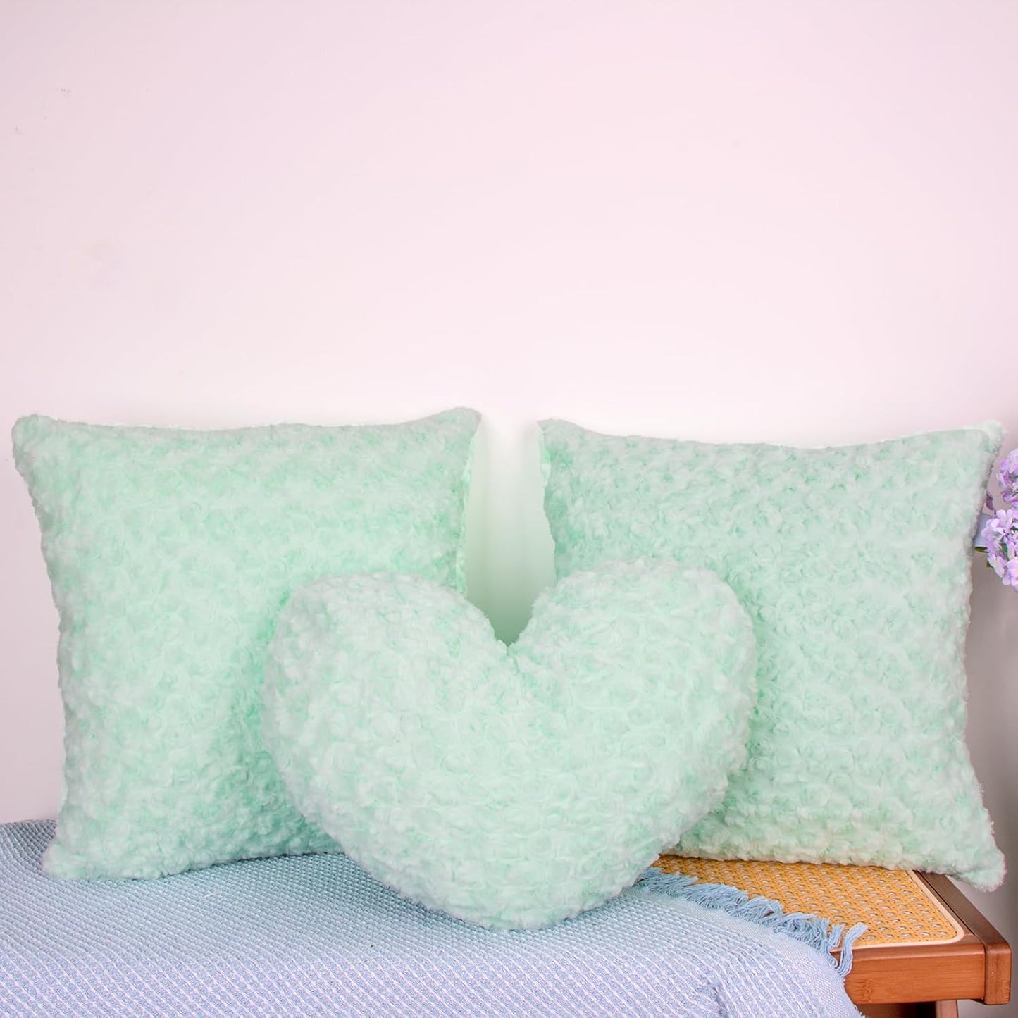Jade Green Oversized Heart Shaped Throw Pillow – 600g Faux Rabbit Fur + Plush 6D PP Cotton – 18"x16" Decorative Cushion