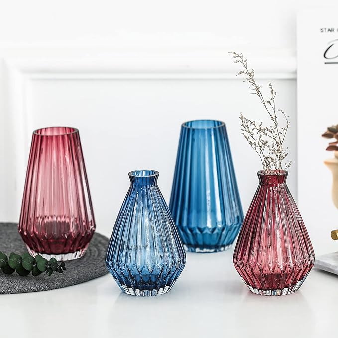 G Red Glass Vases Home Decor, Fluted Glass Vase Hand Blown Thickened Floral Vase for Home Office Party 5.2" H