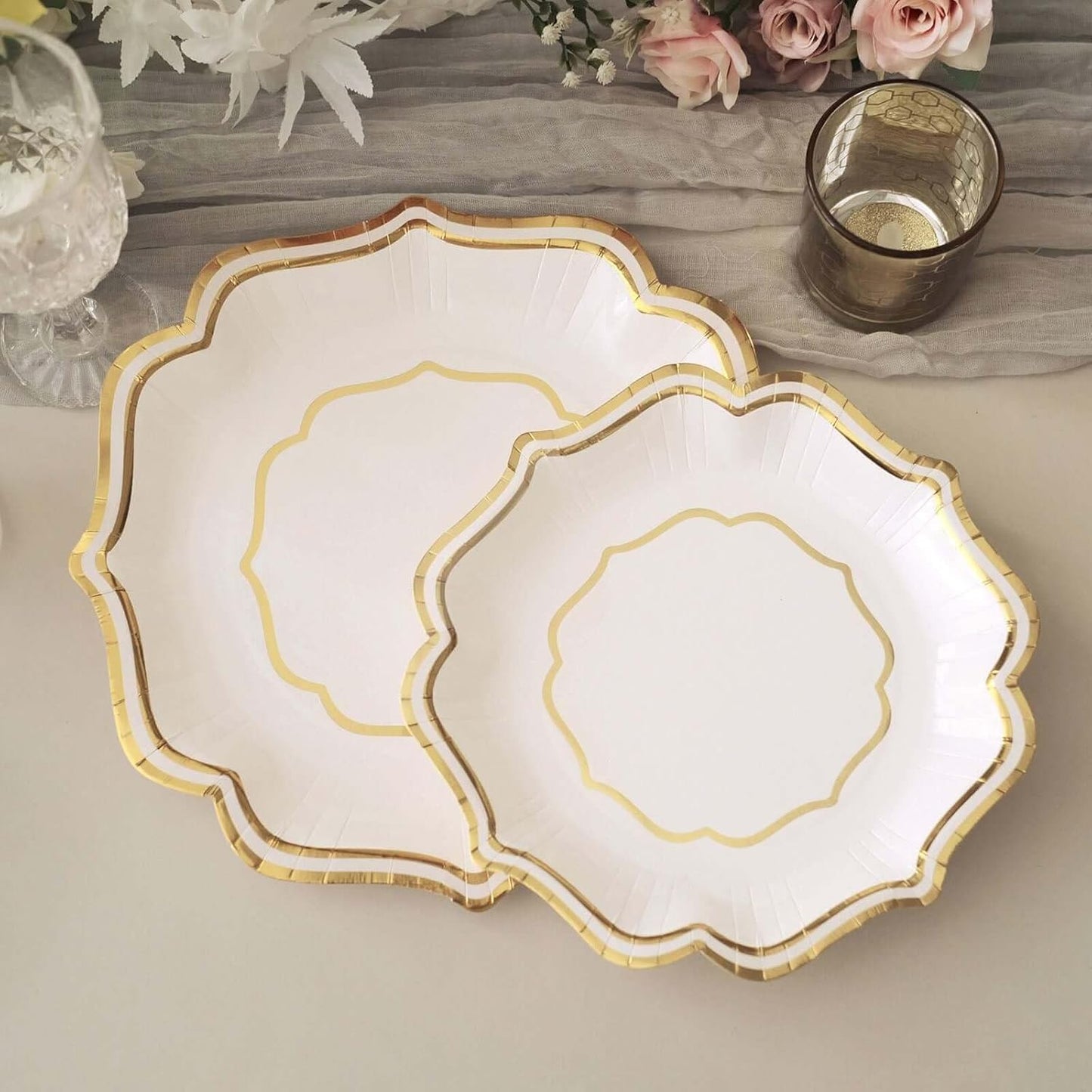 Efavormart 25 Pack | White/Gold 10" Scallop Rim Dinner Party Paper Plates, Disposable Plates - 300 GSM