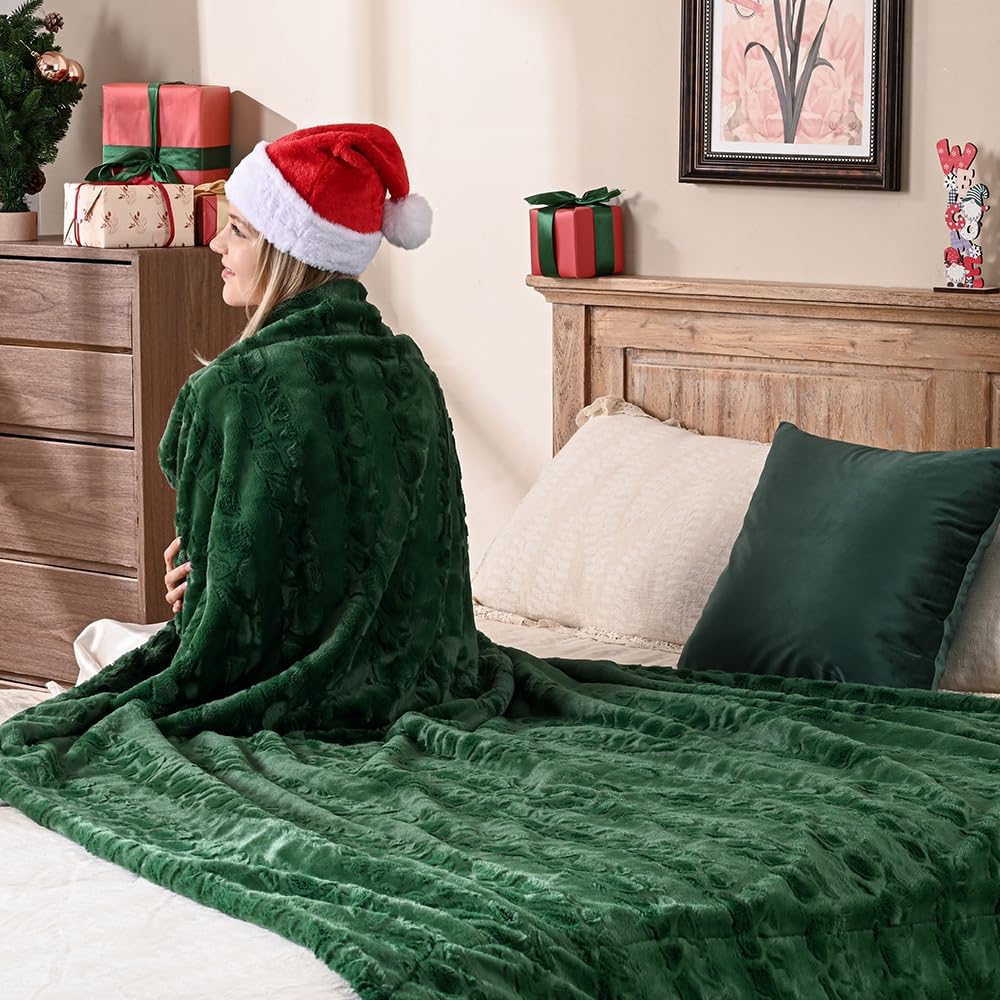 Krifey Oversized Faux Fur Blanket, Super Soft Cozy Blanket, Luxury Fluffy Throw Blanket Fuzzy Bed Throw, Plush for Women, Dark Green, 60" x 80"