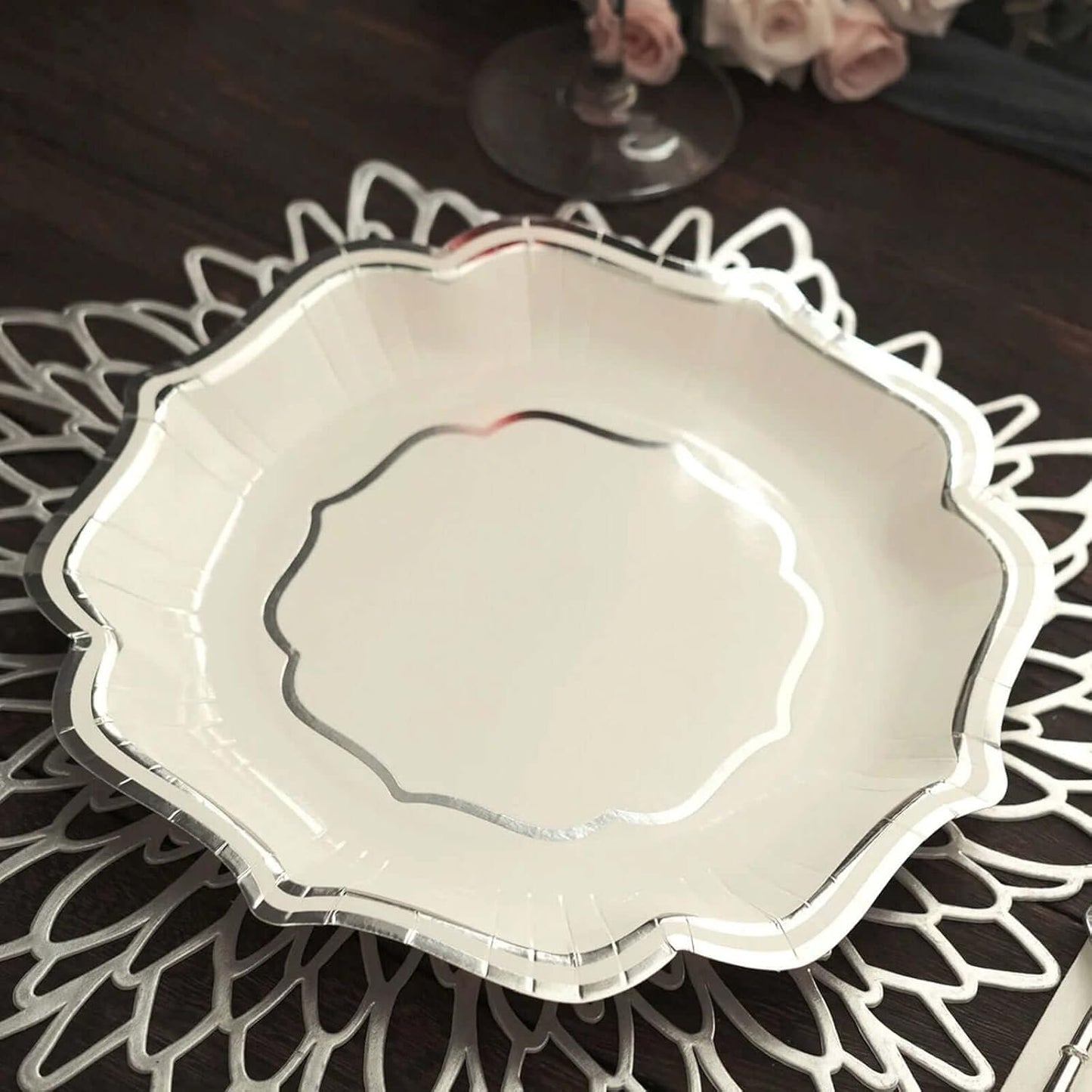 Efavormart 25 Pack | White/Silver 10" Scallop Rim Dinner Party Paper Plates, Disposable Plates - 300 GSM