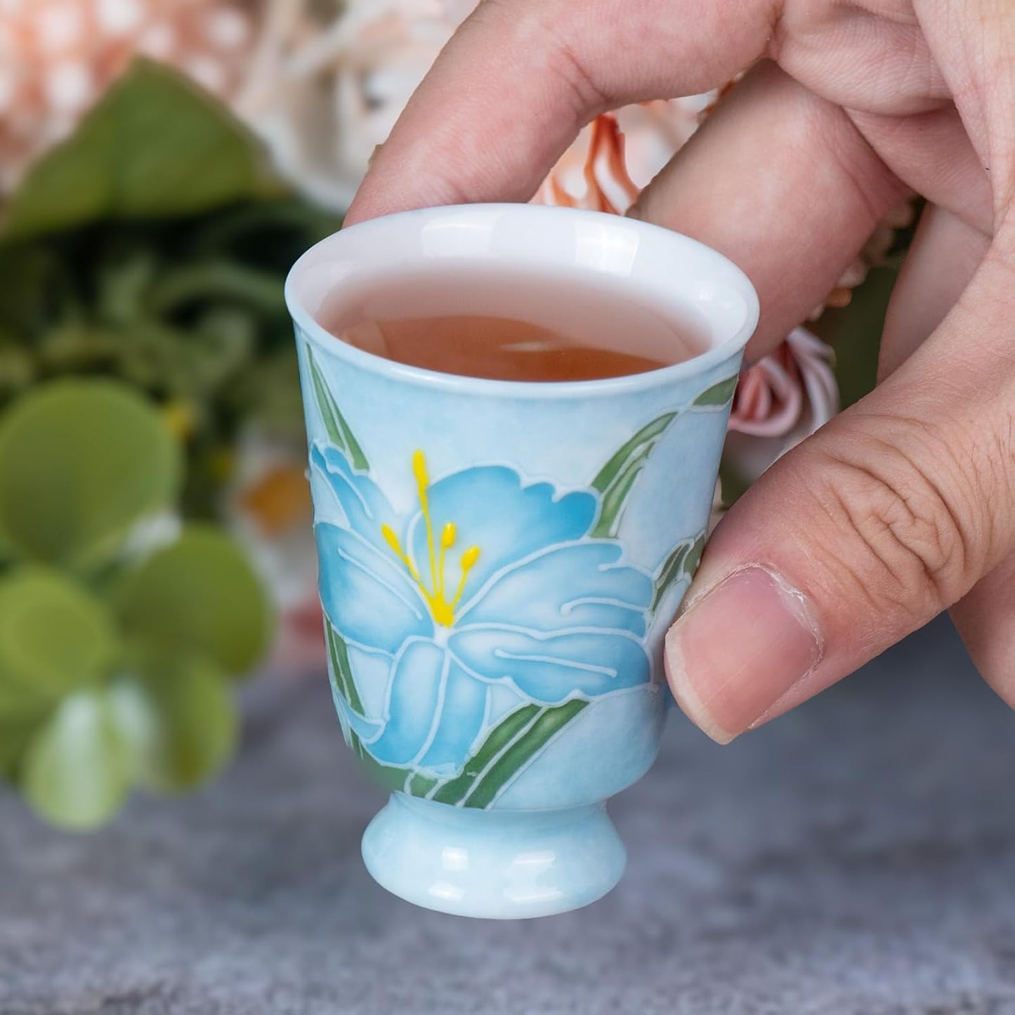 KAMMAK Ceramic Tea Cups Small, Cute Vintage Coffee Cup Set of 2, Porcelain Teacups Espresso Mug, 1.5oz Hand Painted Chinese Afternoon Tea Party Mugs, Birthday Gift for Women Men, Hand-Piled Lily