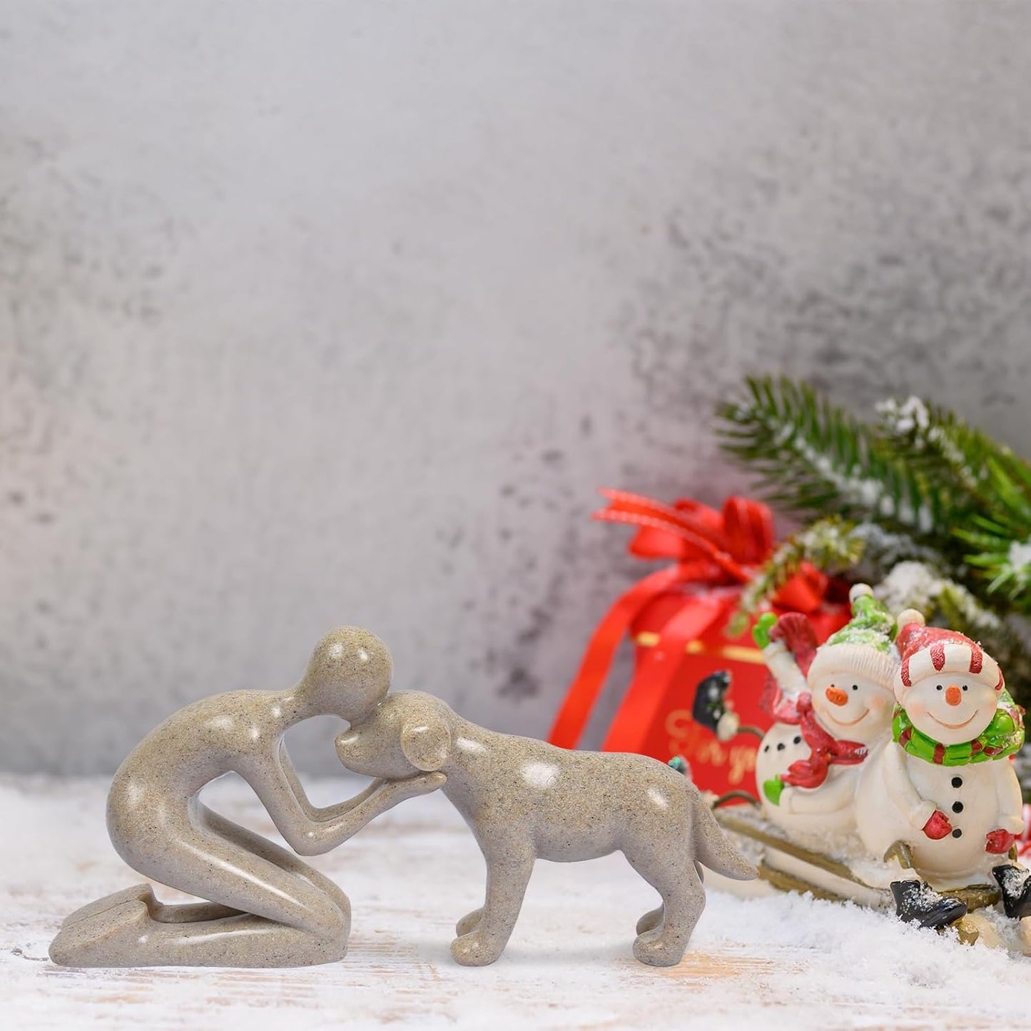 Dog Sculpture Decoration Cute Man and Dog Statue Home Decor for Office、Living Room、Bedroom、Shelf Home， Memory Gifts for Pet Lovers (Sandstone)