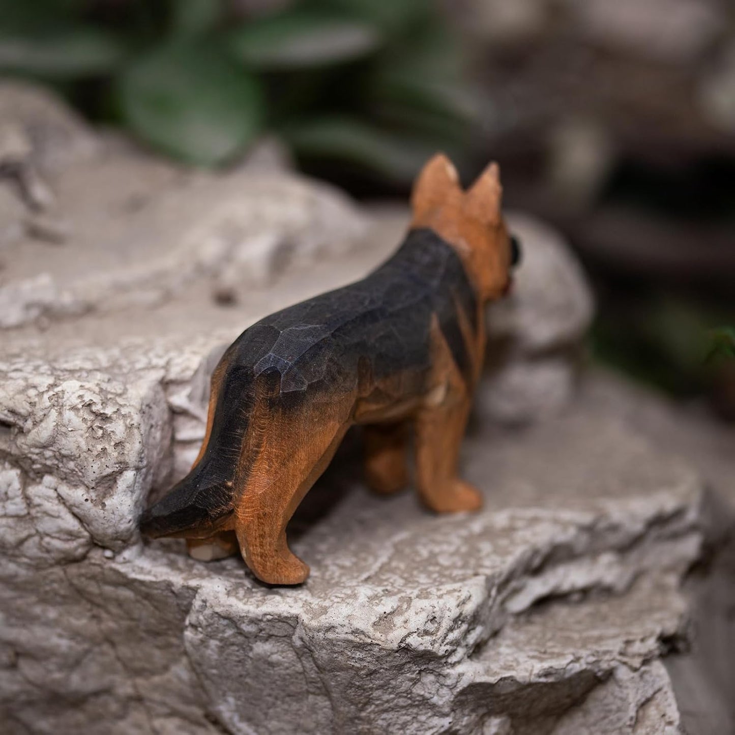 Handmade German Shepherd Dog Figurine - Realistic Wood Carving Statue for Home Decor & Gift - Small Collectible White Cardboard Packaging