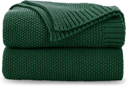 CozeCube Christmas Green Throw Blanket for Couch, Soft Cozy Cable Knit Throw for Bed Sofa Living Room, Lightweight Warm Decorative Farmhouse Christmas Blanket, 50"x60", Emerald Green