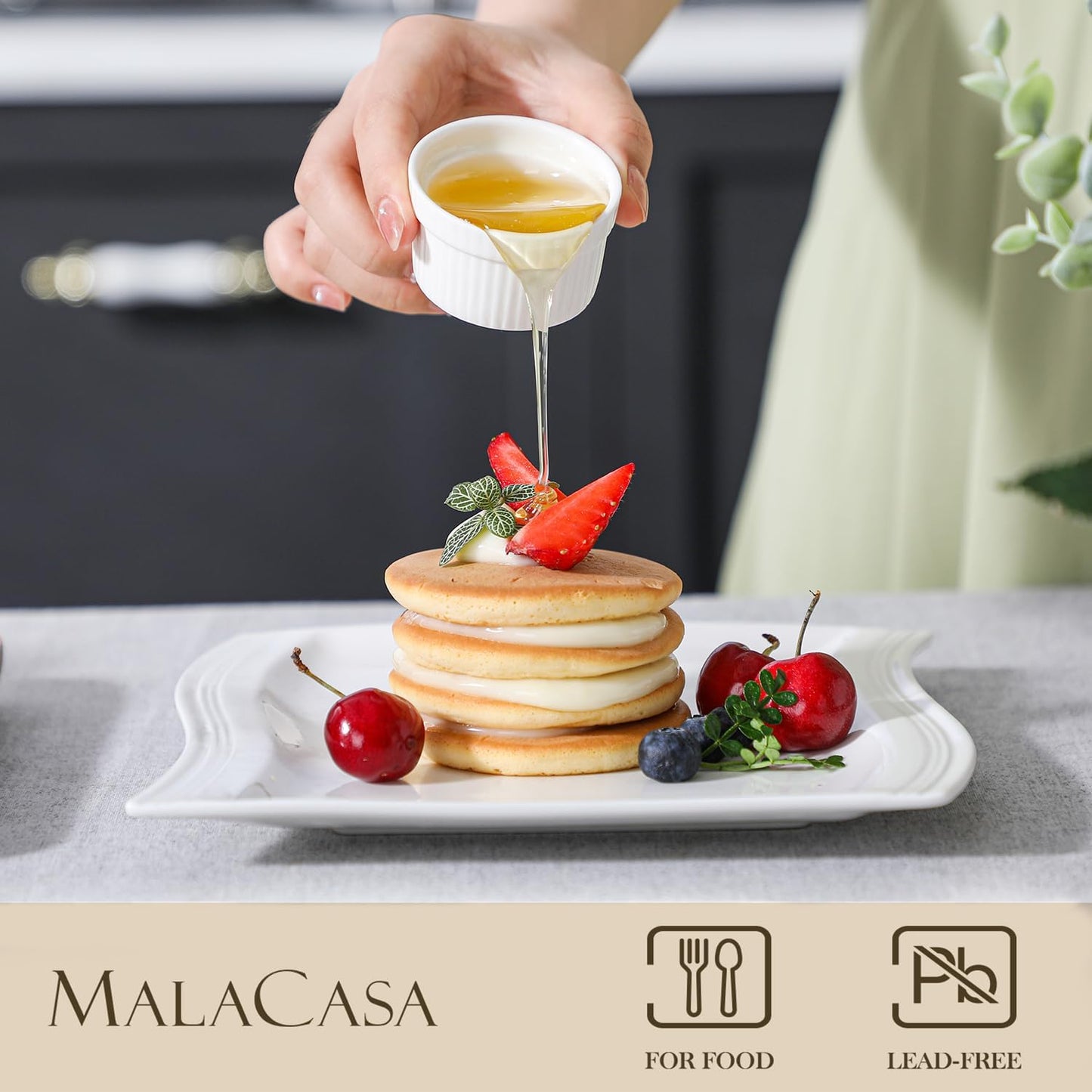 MALACASA Mini Ramekins 1.5 oz set of 24, Ramiken, Ceramic Creme Brulee Ramekins, White Custard Cups, Small Dipping Bowls for Kitchen Serving Sauce Condiments, Dishwasher Oven Safe, Series RAMEKIN.DISH