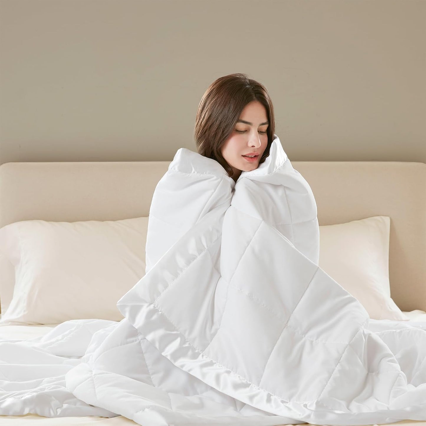 Madison Park Windom Down Alternative Blanket, Premium 3M Scotchgard Moisture Wicking Treatment, Lightweight and Soft Bed Cover For All Season, Satin Trim, White Twin