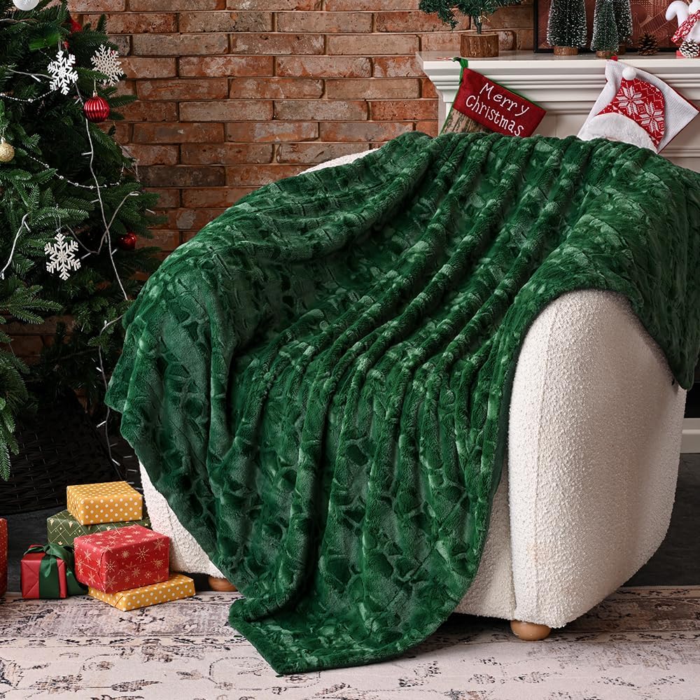 Krifey Faux Fur Throw Blanket, Super Soft Cozy Blanket, Luxury Fluffy Blanket Warm Bed Throw, Plush for Women, Dark Green, 50" x 60"