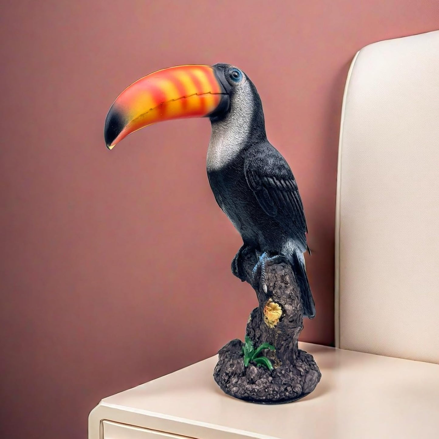 FUNSXBUG 11.6 Inch Toucan Bird on Stump Statue Figurines Sculpture Collectibles Home Office Desktop Outdoor Garden Yard Display Decoration
