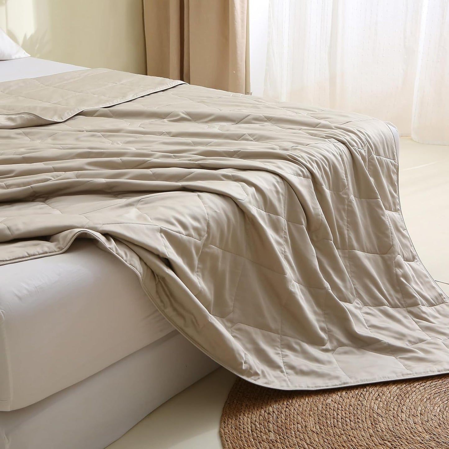 EP Mode Lightweight Quilt Blanket for Summer, Viscose from Bamboo Fabric & Filling, Natural, Breathable & Machine Washable- Sandshell, Twin