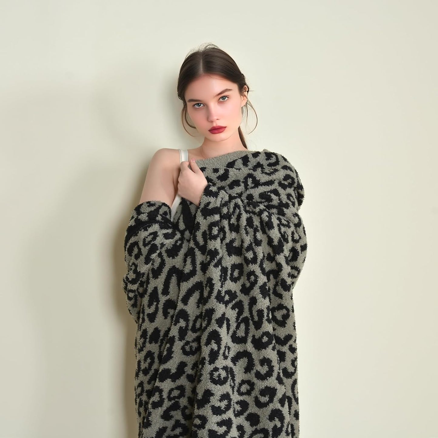 Leopard Knit Throw Soft Cozy Lightweight Blanket for Bed Sofa Couch Breathable Warm Cheetah Blanket Leopard Black 60x80 Inches