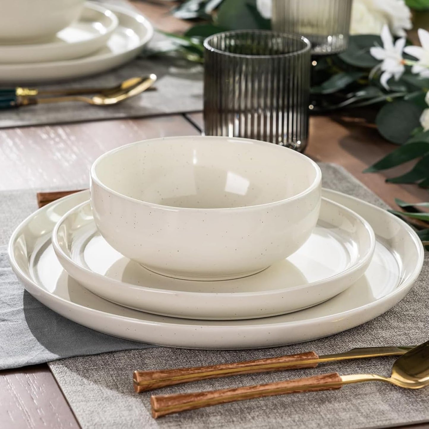 GBHOME Ceramic Dinnerware Sets for 6, 18pcs Stoneware Plates and Bowls Sets, Handmade Chip and Scratch Resistant Dishes Set, Dishwasher & Microwave Safe