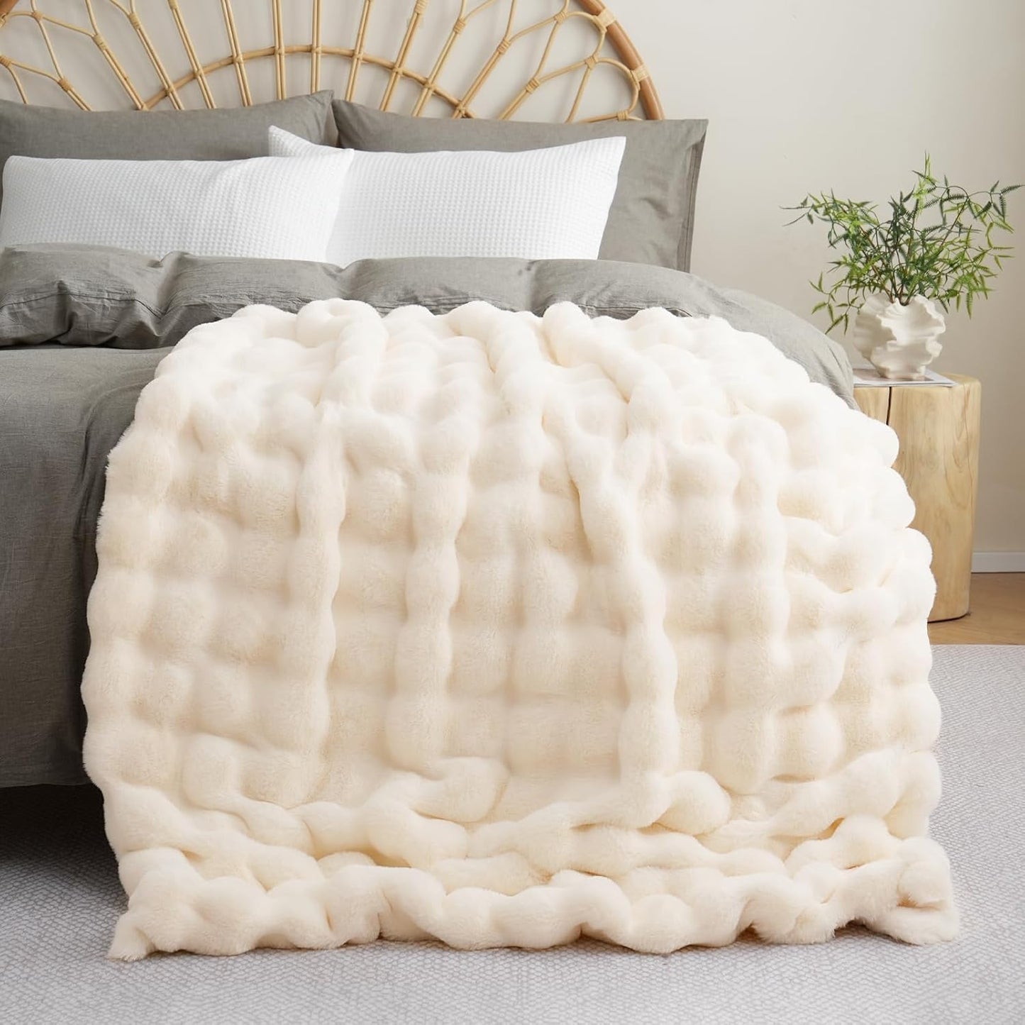 BENVWE Fluffy Faux Fur Throw Blanket for Couch, Soft Plush Thick Cozy Fuzzy Luxury Minky Bubble Blanket for Home Living Room Decor Gift for Women, Warm Ivory, 50" x 60", 1100GSM