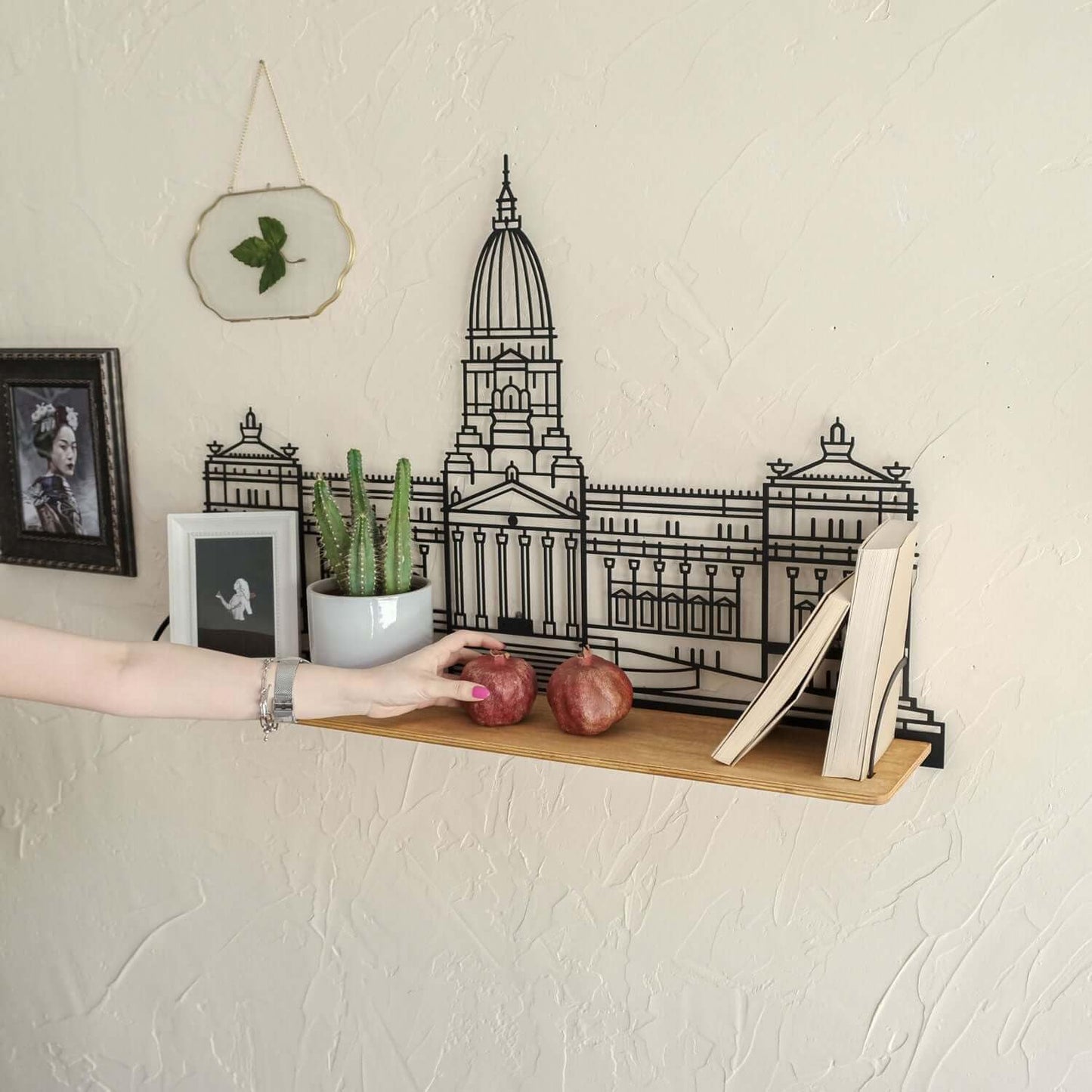 Metal Wood Shelf – Iron Floating Shelf for Wall – Decorative Storage Rack for Books, Plants & Home Decor – Wall-Mounted (Budapest Black)